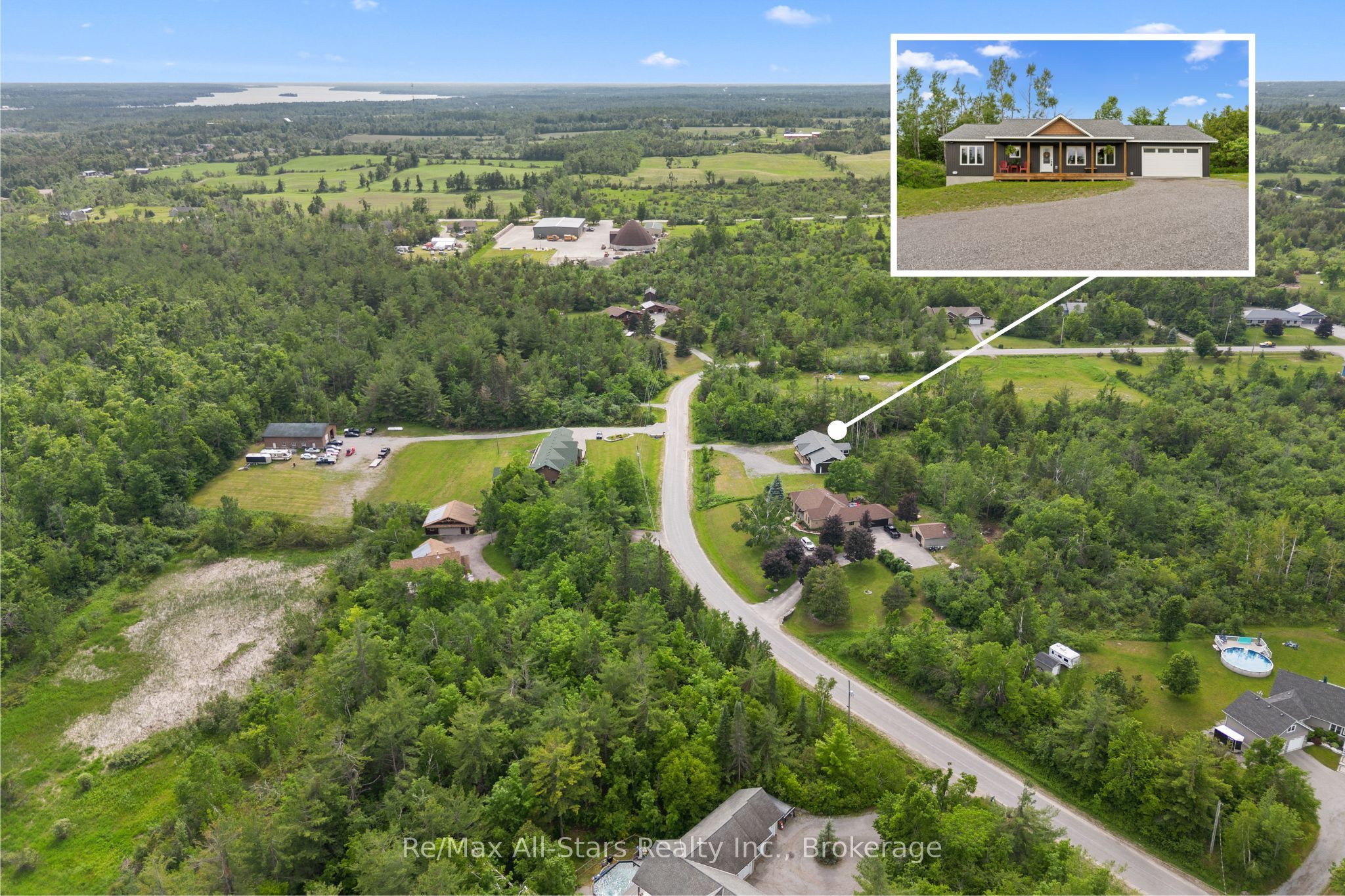 86 Ellwood Crescent Property Photo 40