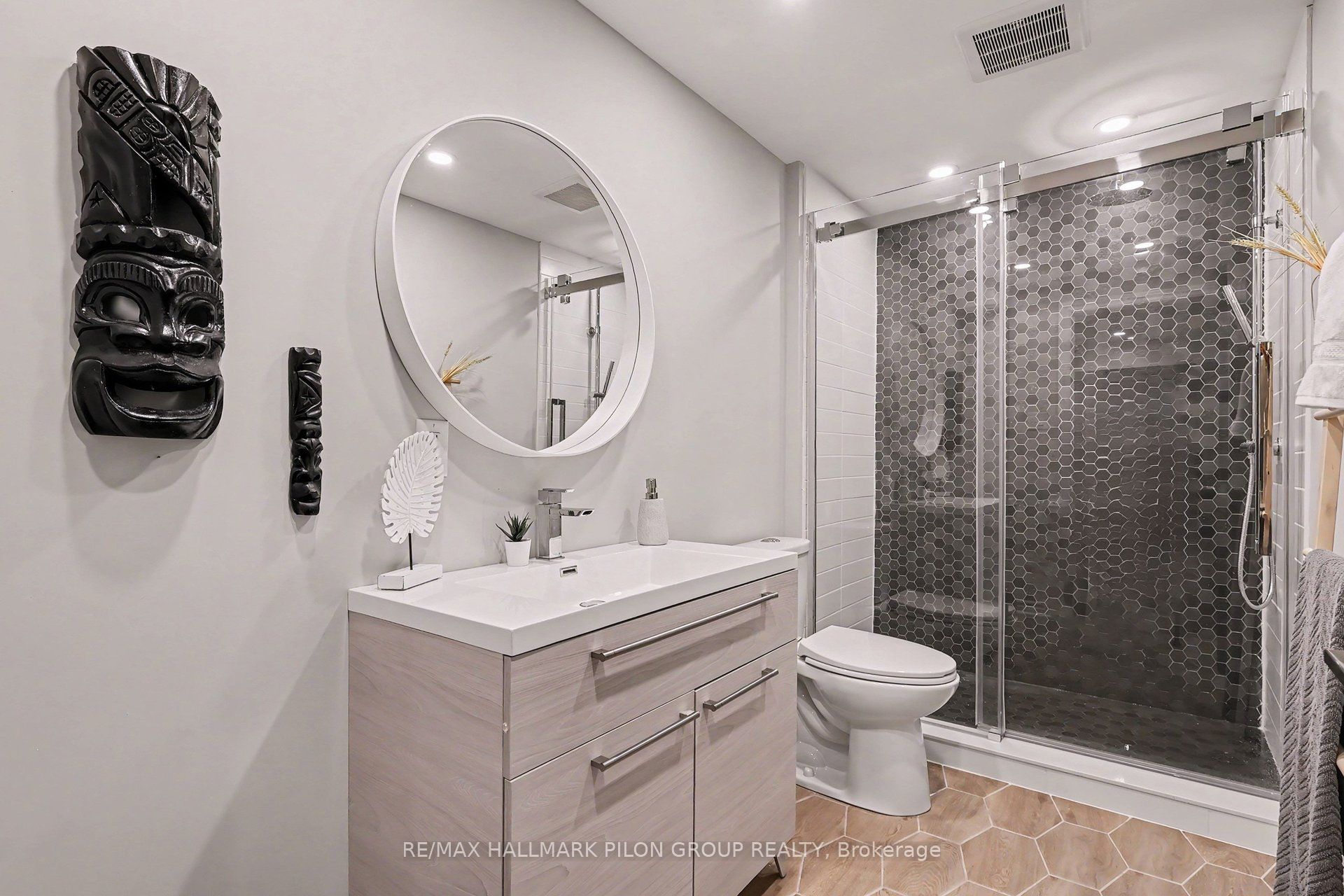 368 Hepatica Way Property Photo 25