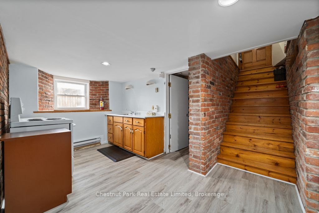 71 Queen Street Property Photo 43