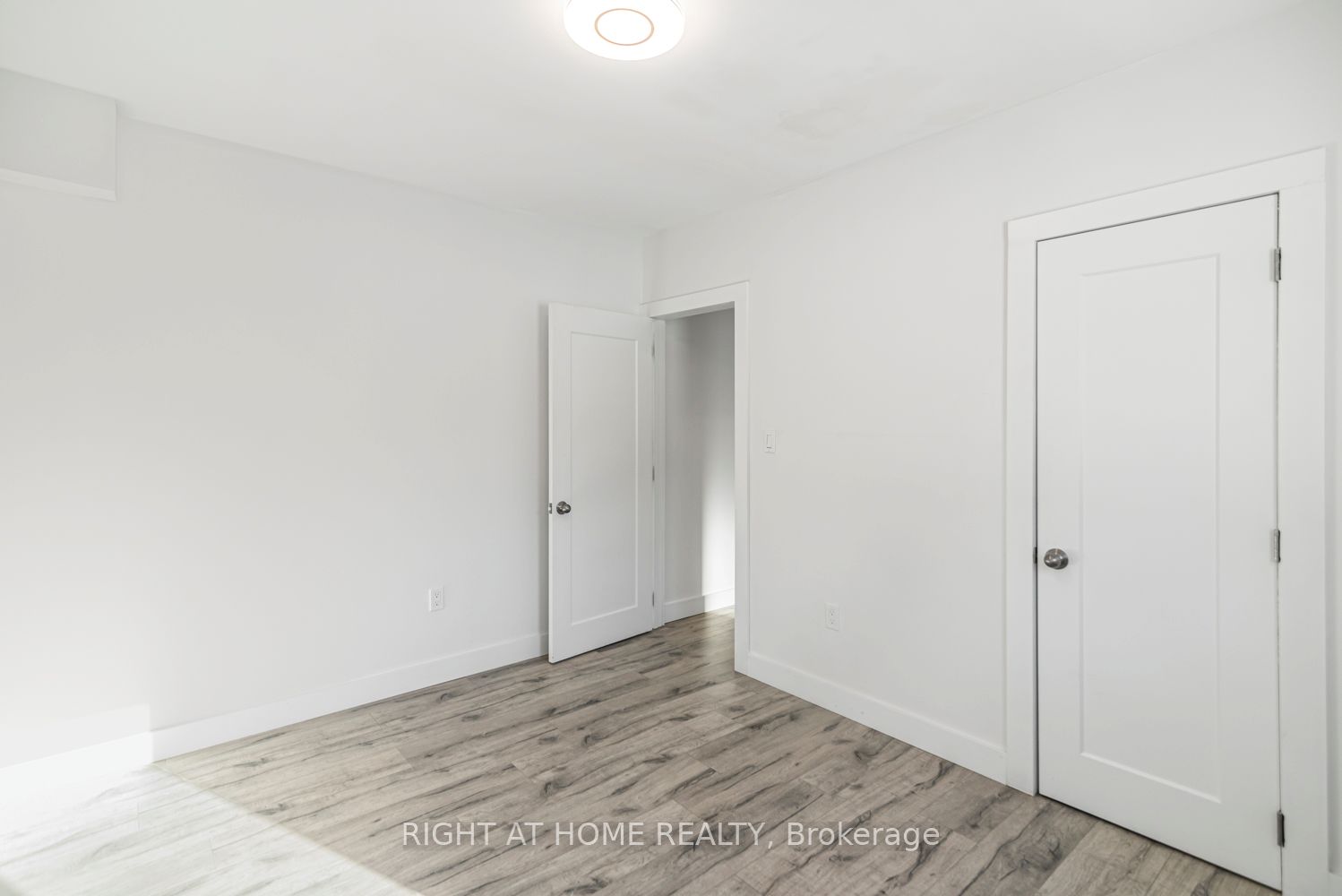 100 Green Mountain Road E Property Photo 12