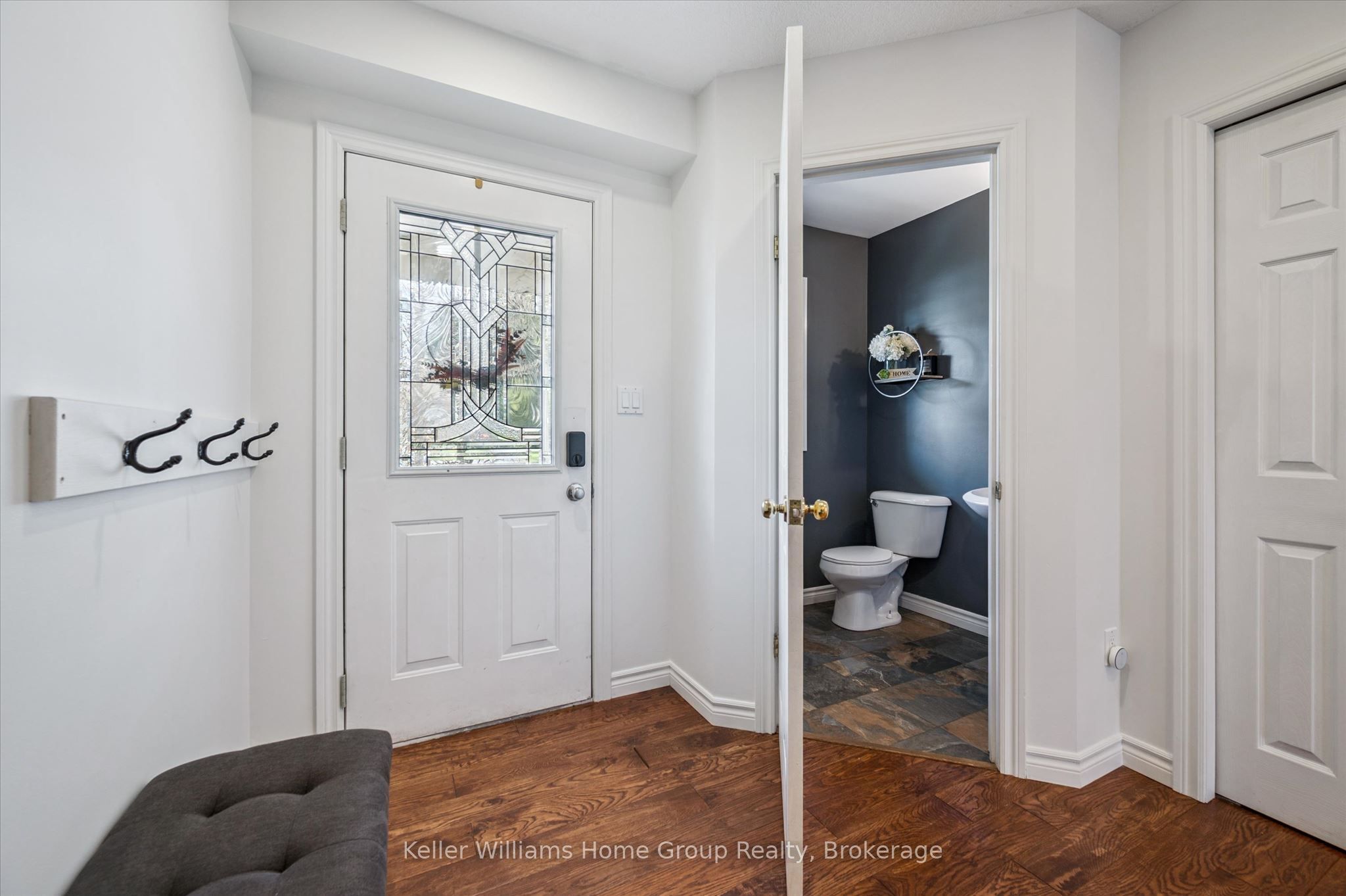 609 Perry Street Property Photo 8