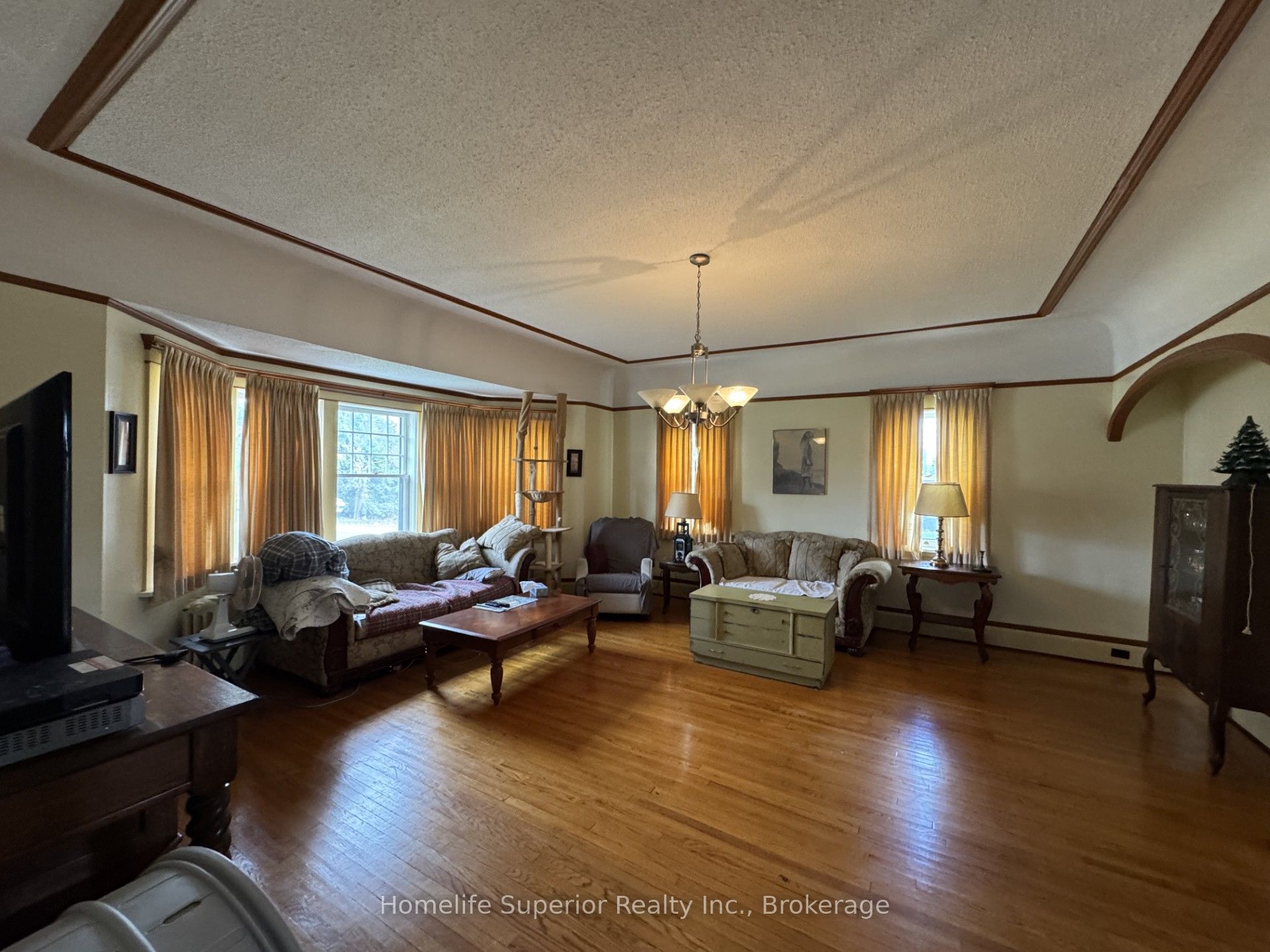 8 Private Road Property Photo 5