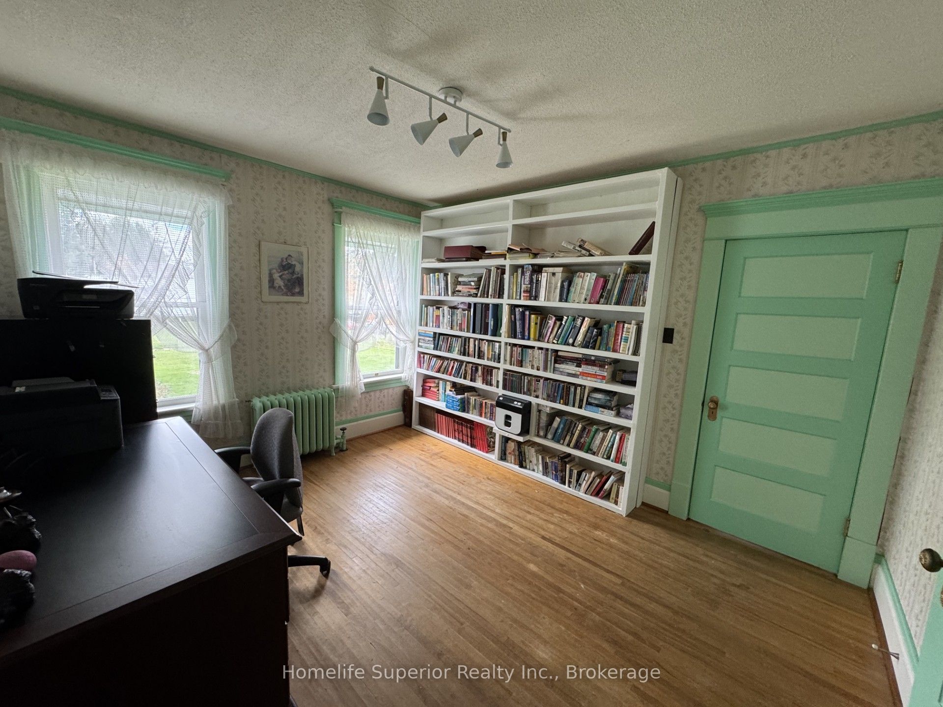 8 Private Road Property Photo 22