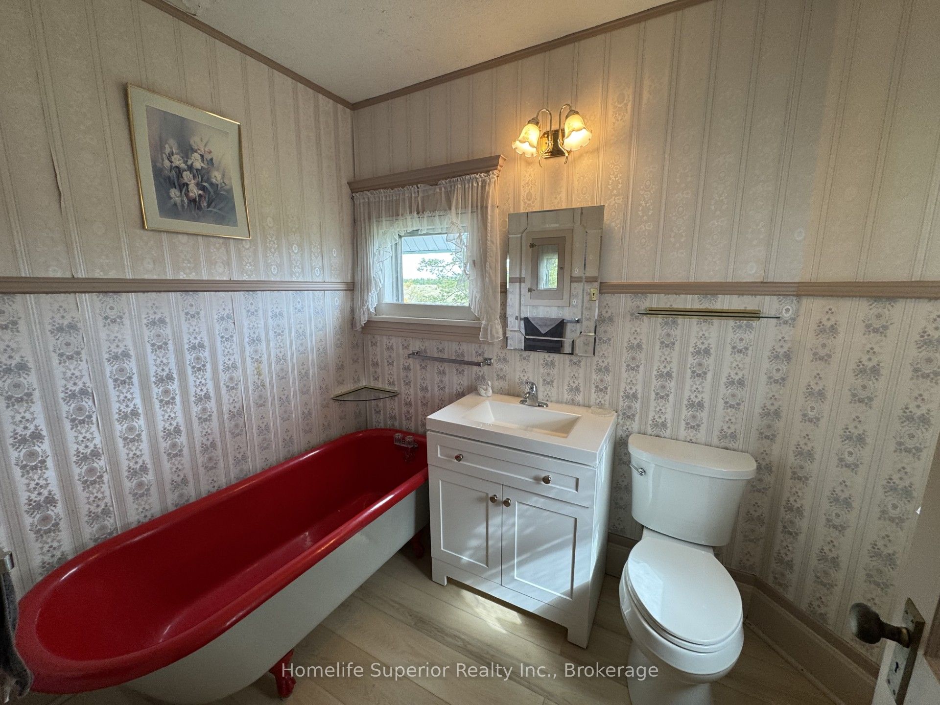 8 Private Road Property Photo 24