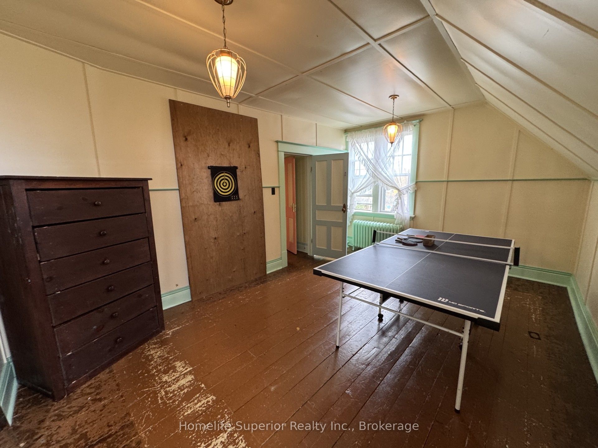 8 Private Road Property Photo 28