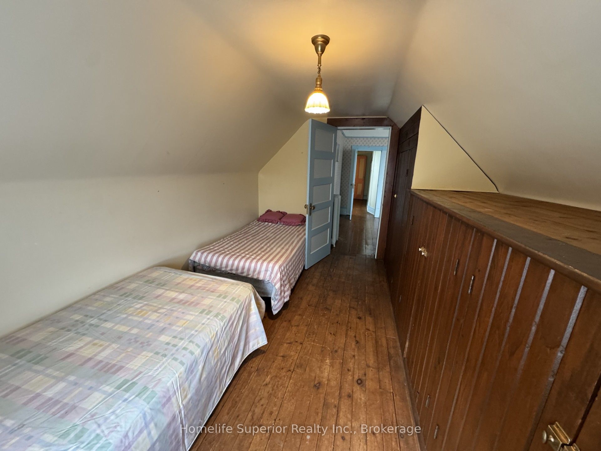 8 Private Road Property Photo 33