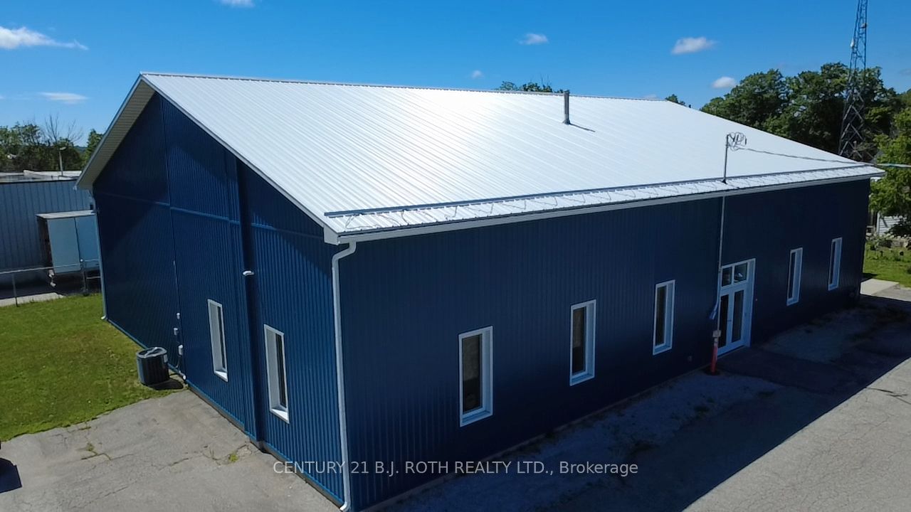 240 9th Avenue E Property Photo 3