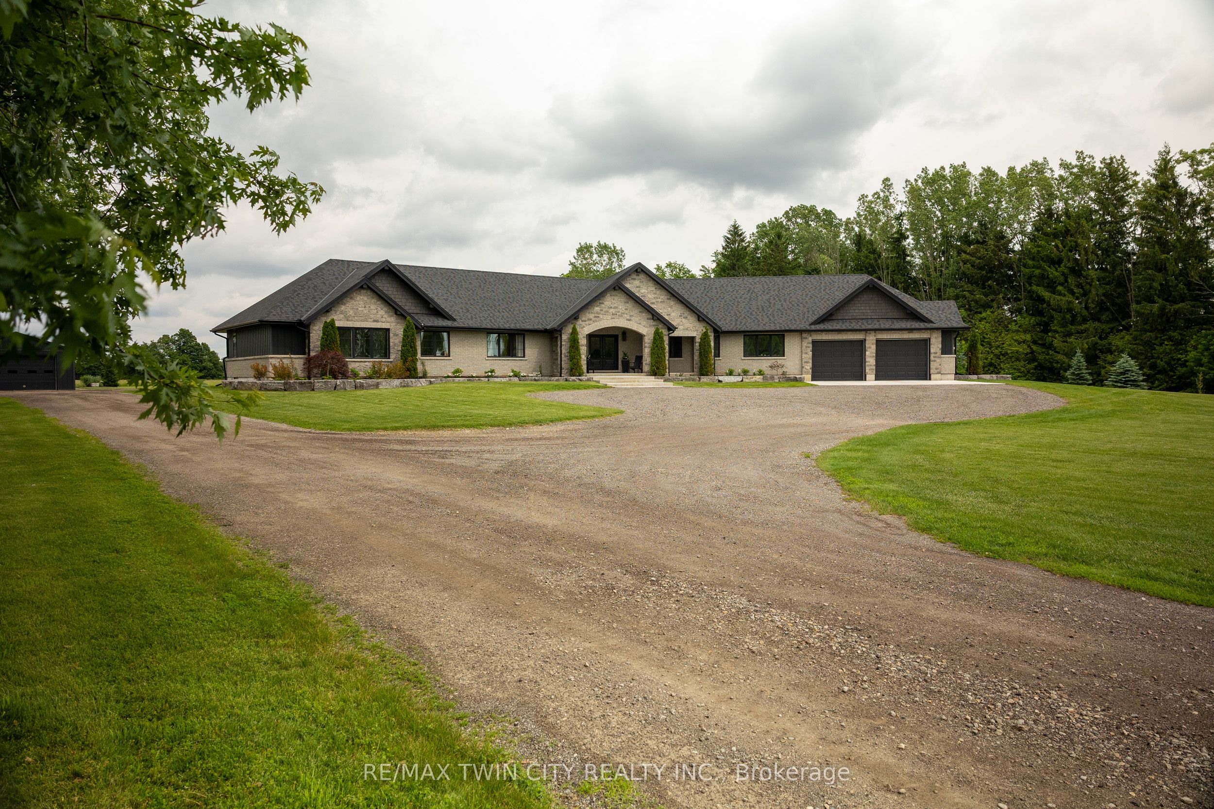 88 Etonia Road Property Photo 7