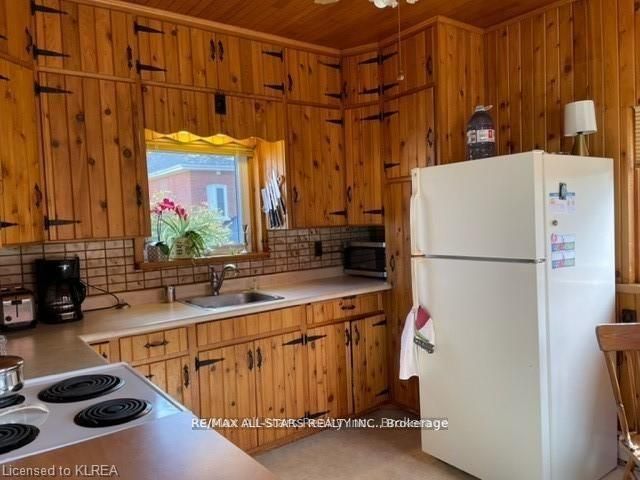 23 Francis Street Property Photo 5