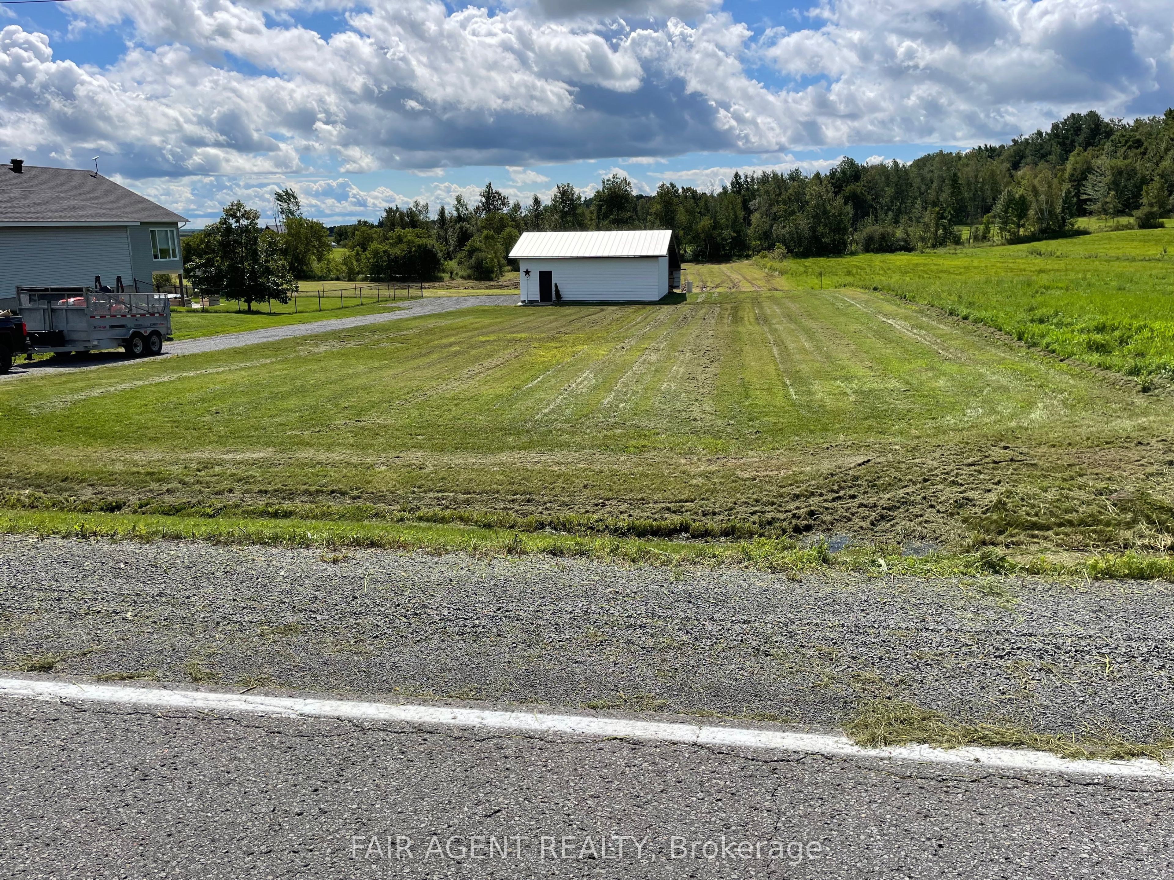 2130 Du Golf Road Property Photo 2