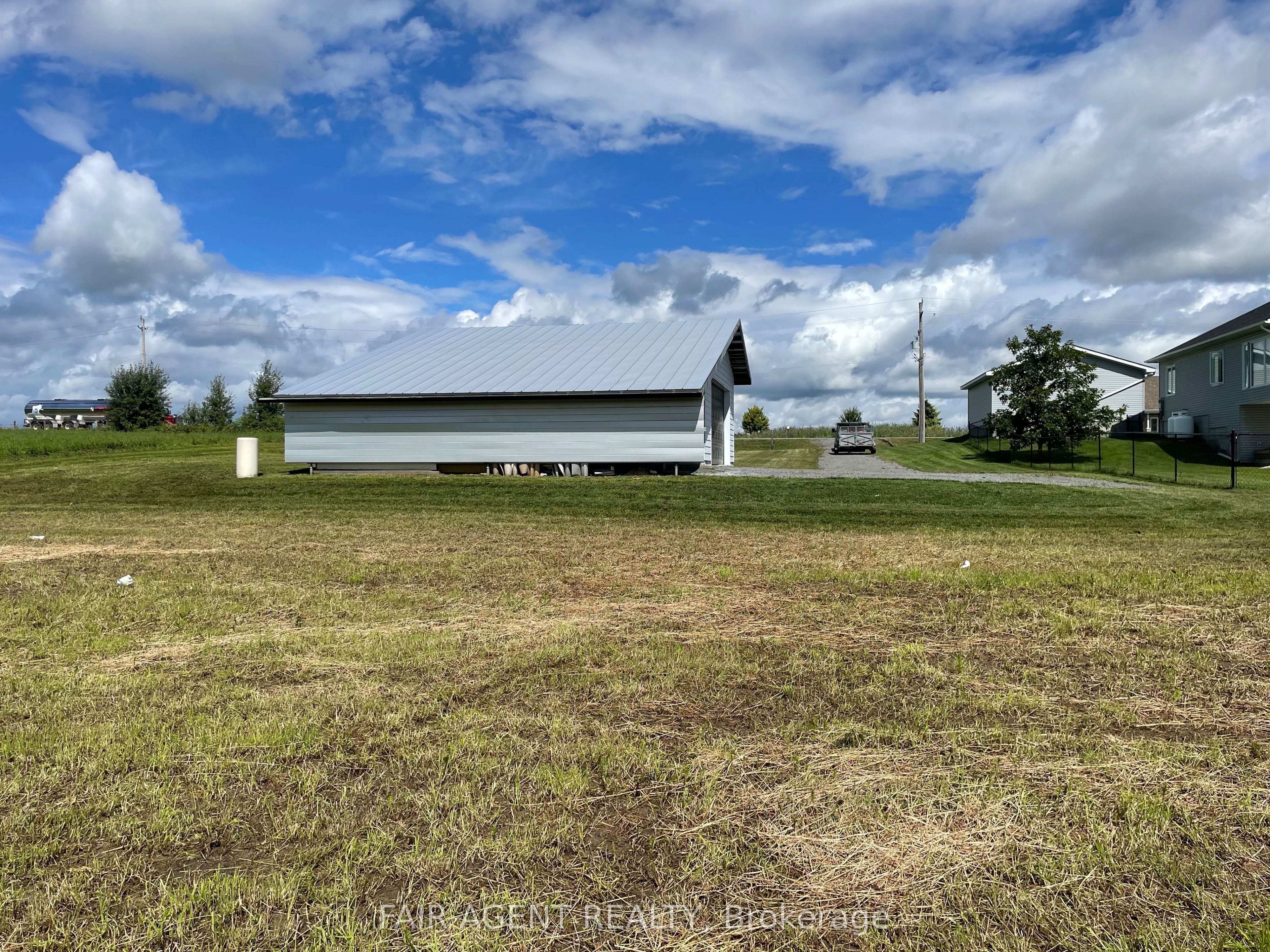 2130 Du Golf Road Property Photo 6