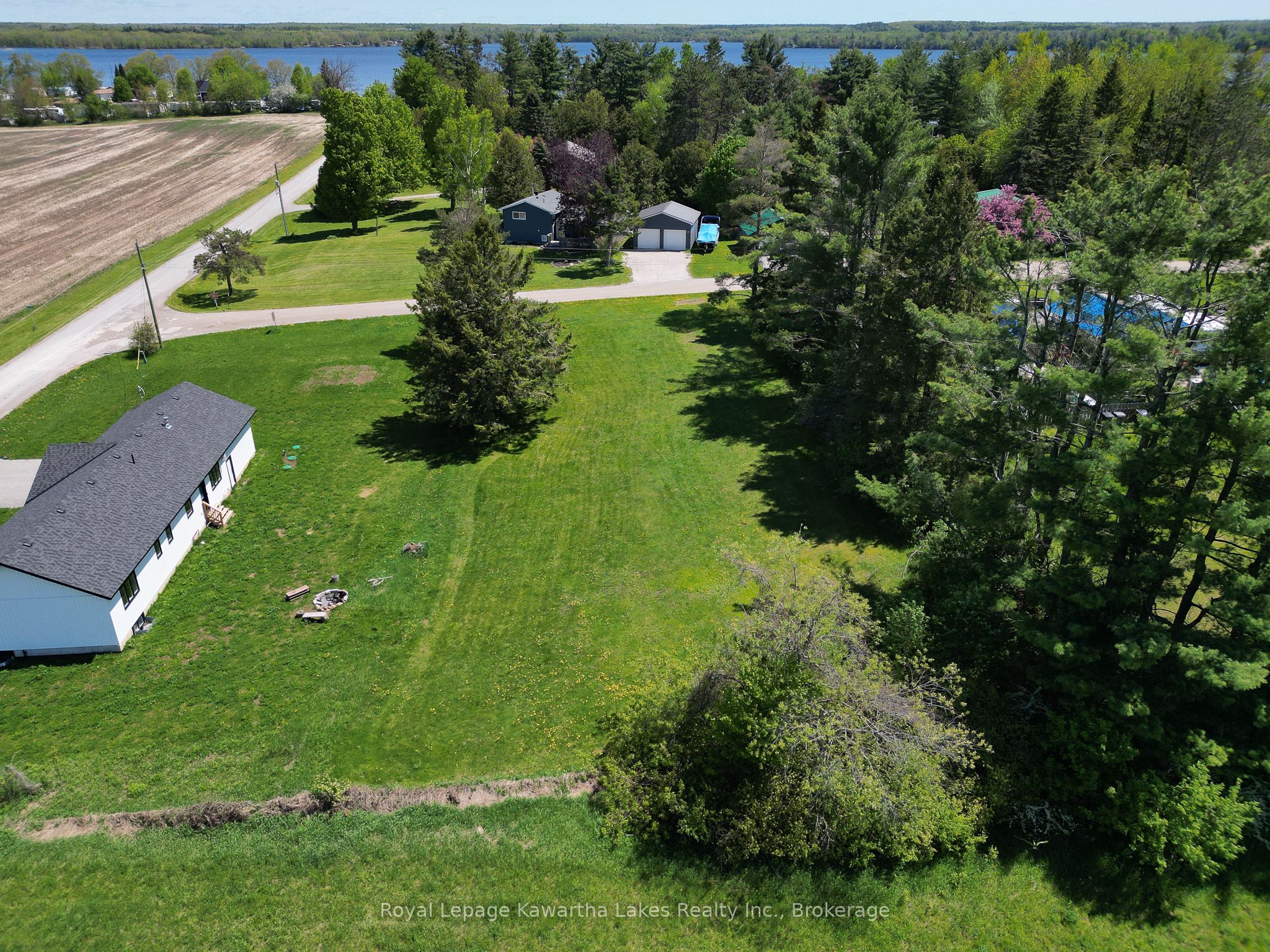 8 Fulsom Crescent Property Photo 6