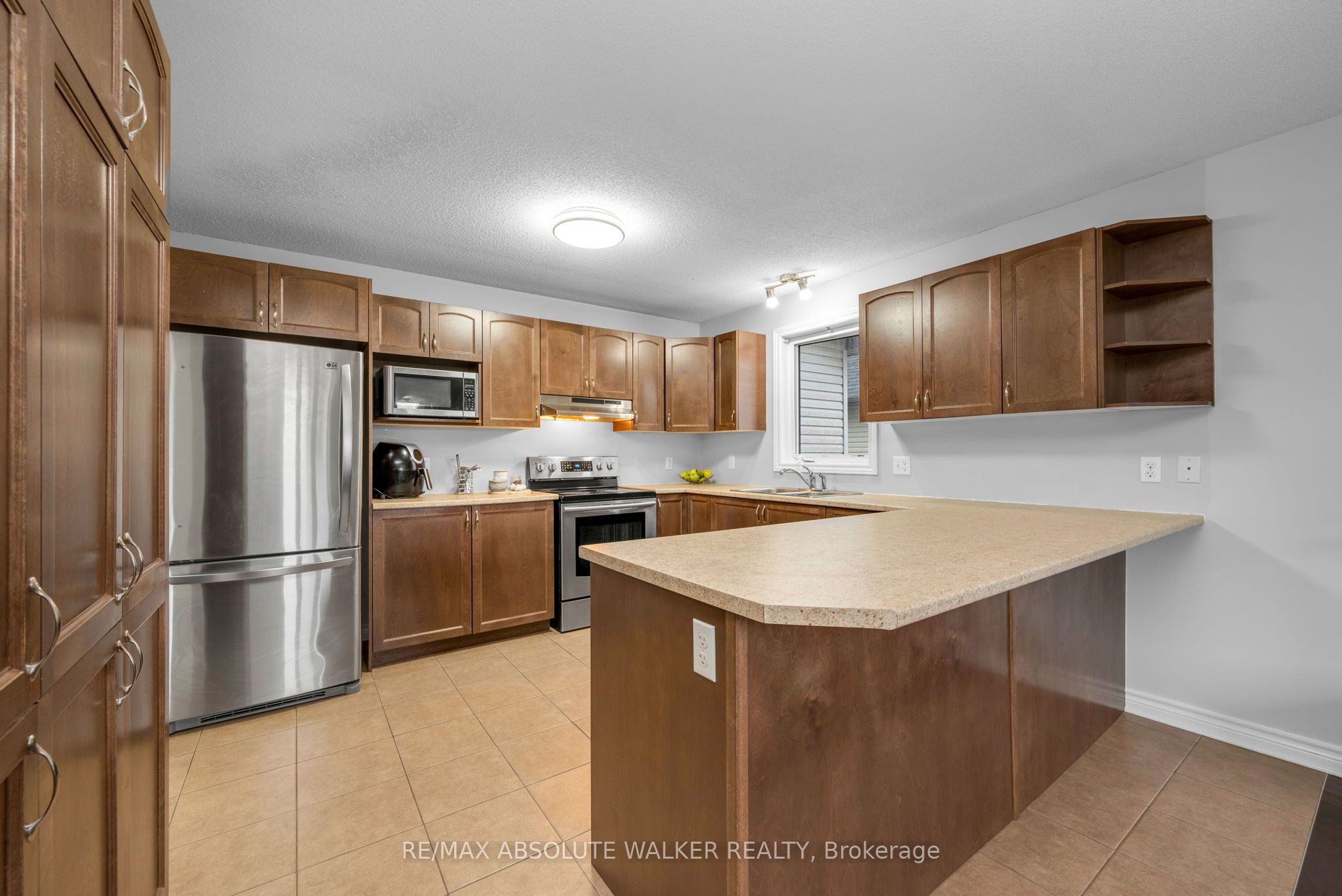 281 Sterling Avenue Property Photo 11