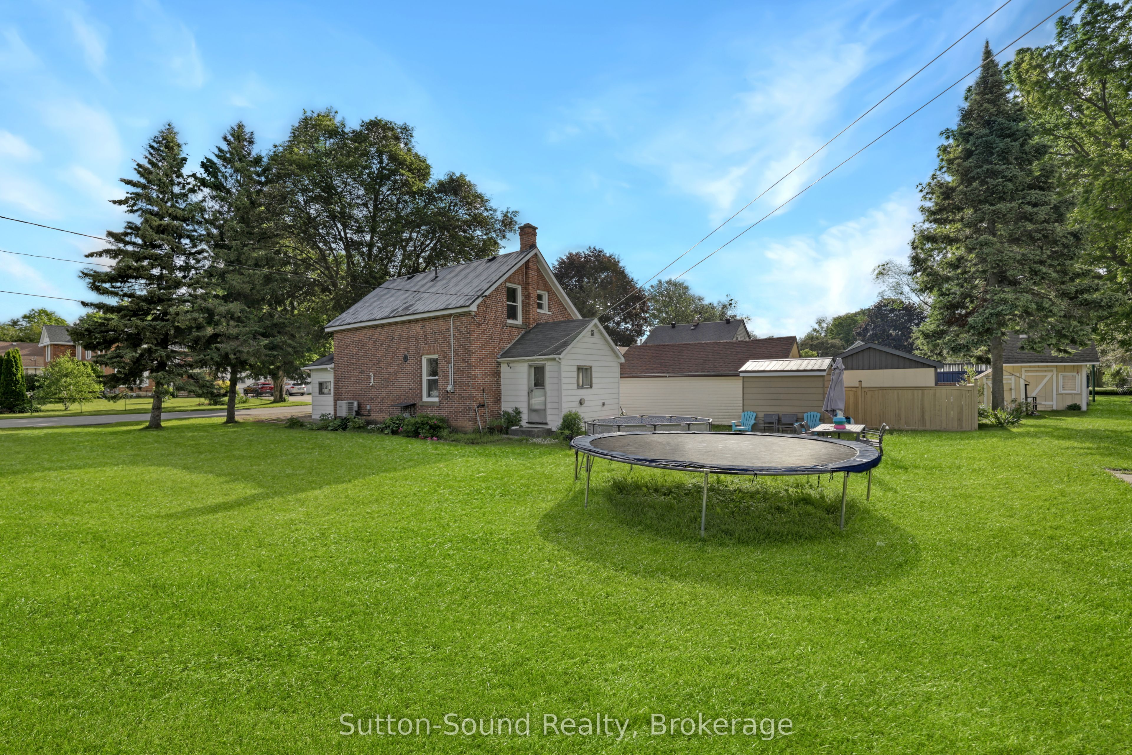 705 17th Street E Property Photo 16