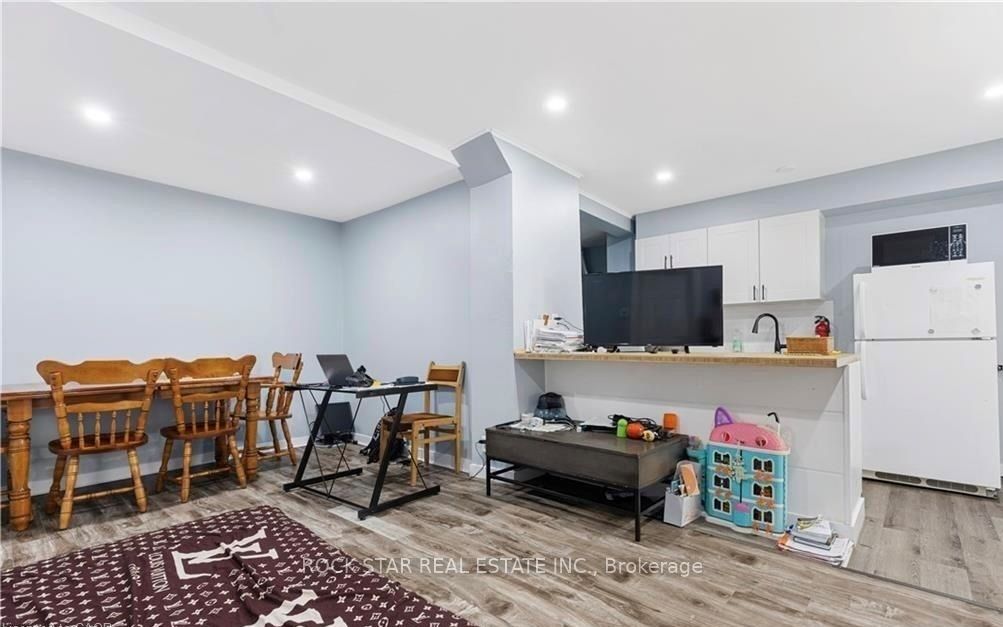 235 Hamilton Road Property Photo 33