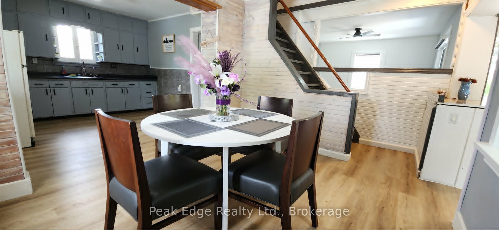 281 6th Street Property Photo 7