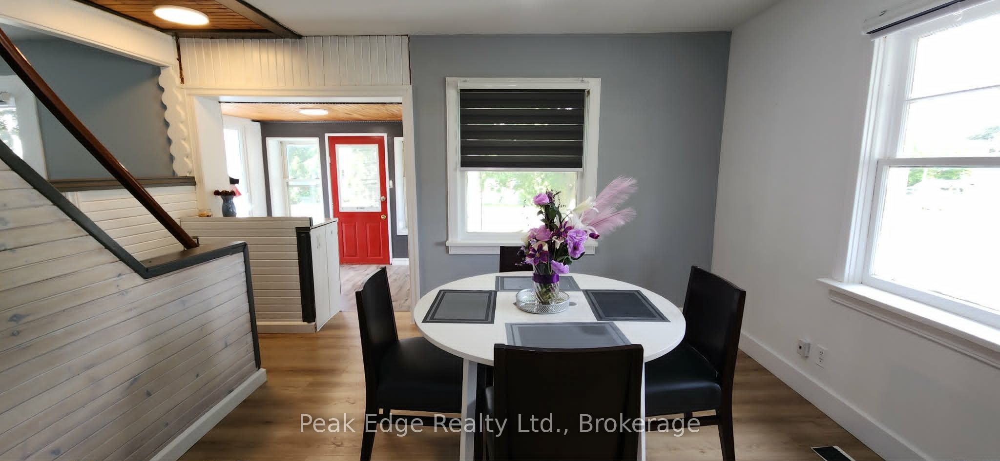 281 6th Street Property Photo 8