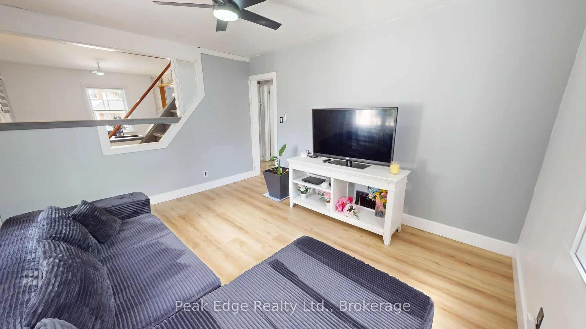 281 6th Street Property Photo 10