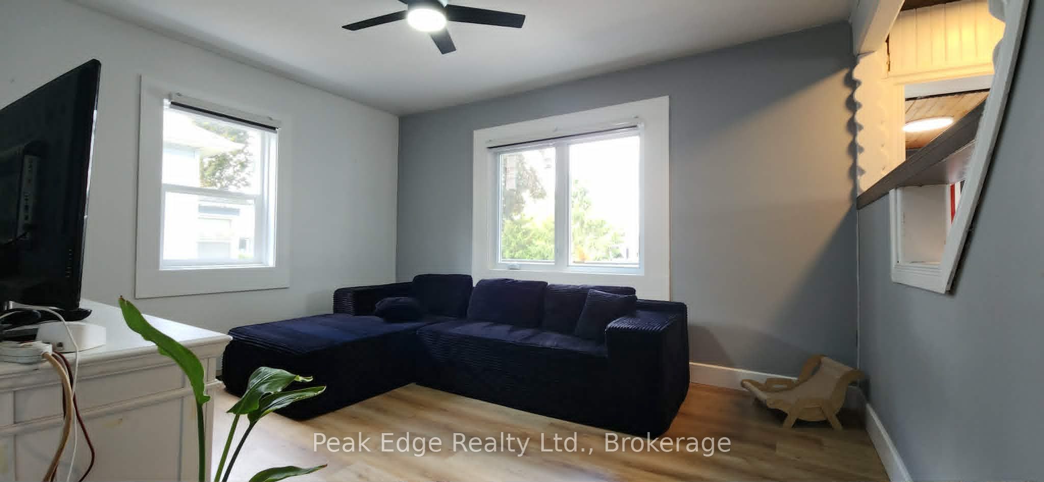281 6th Street Property Photo 11