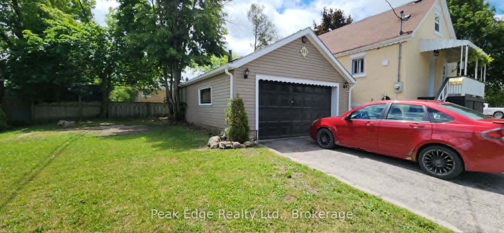 281 6th Street Property Photo 28