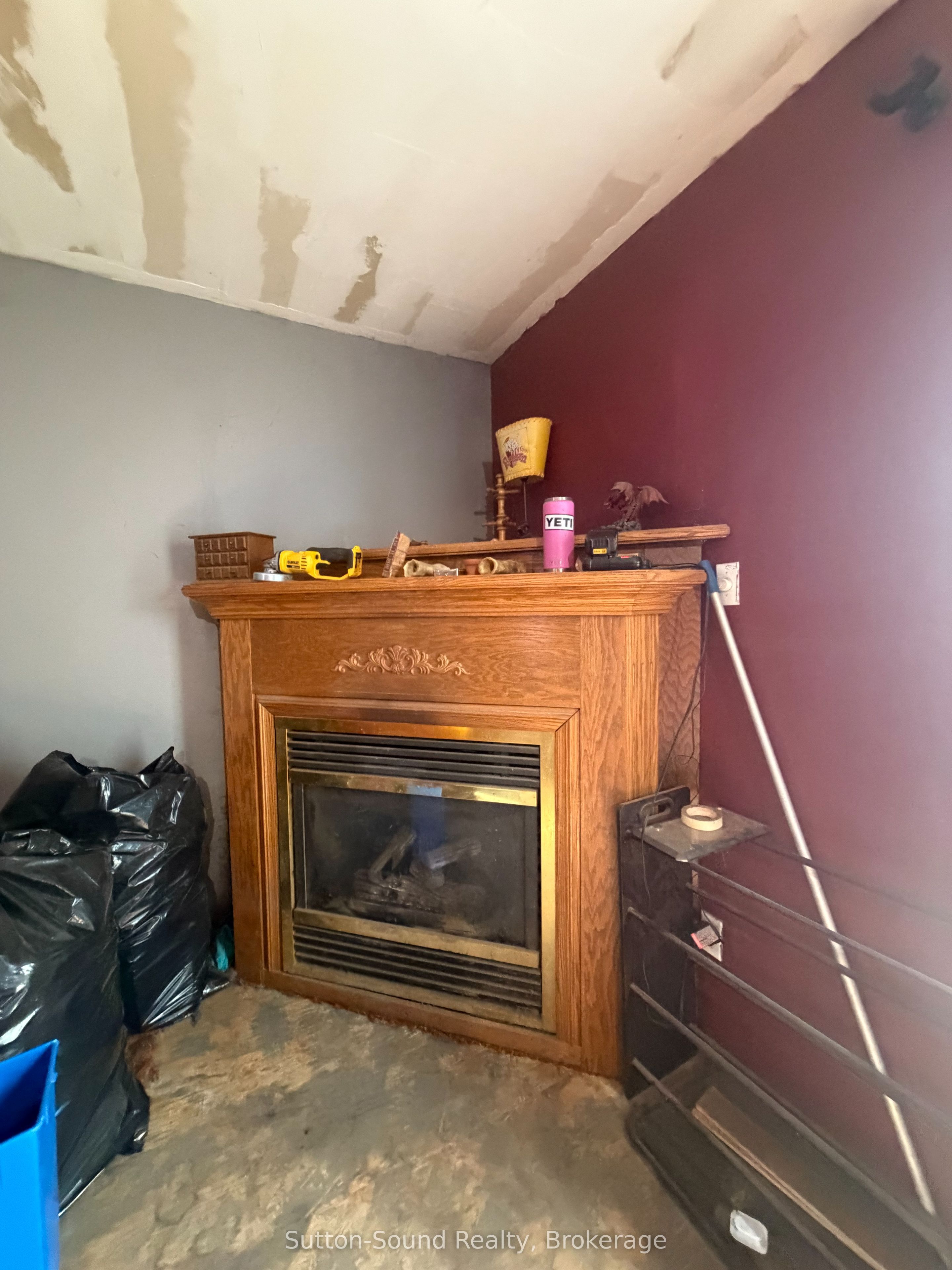 1271 2nd Avenue E Property Photo 2
