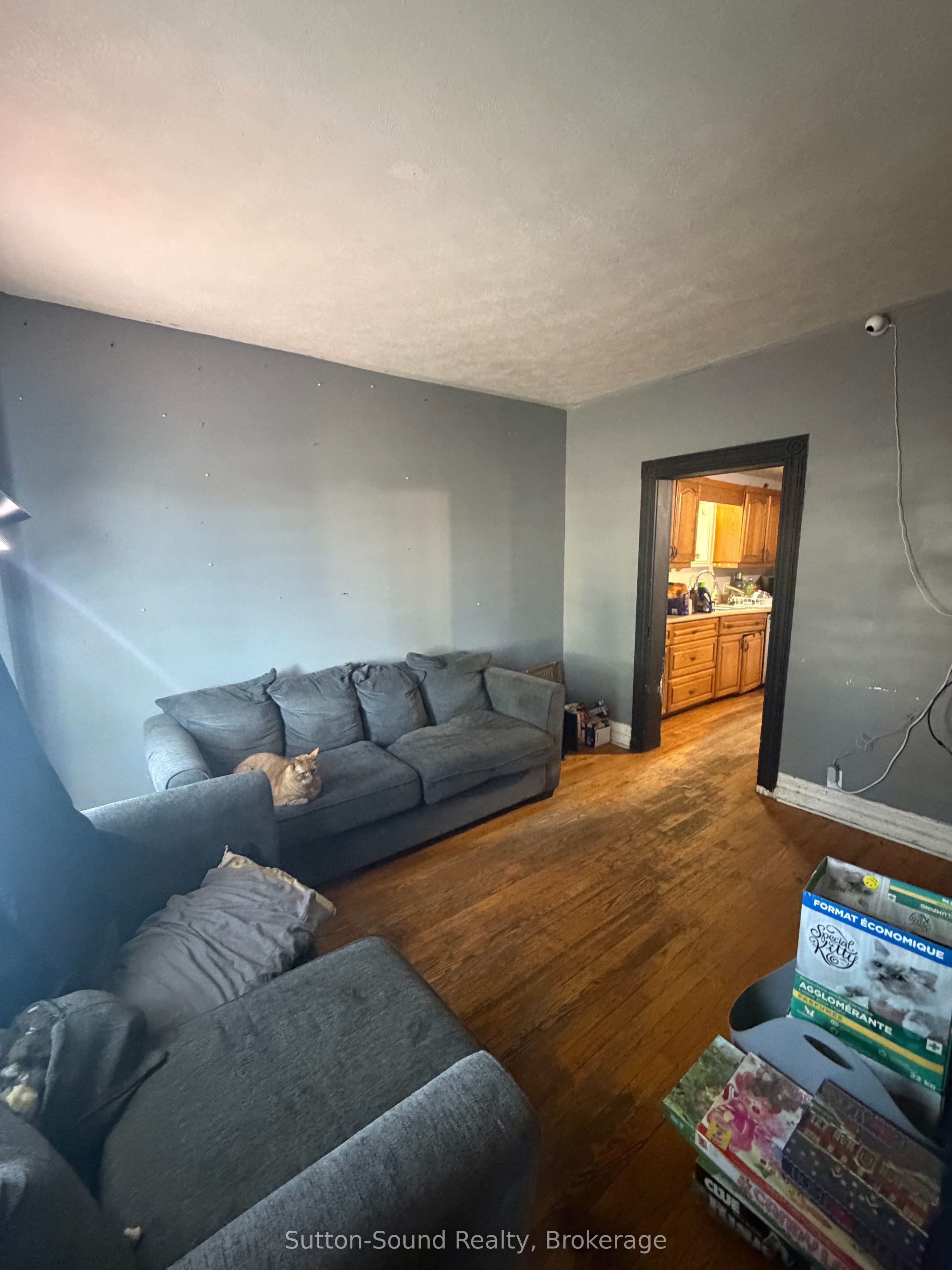 1271 2nd Avenue E Property Photo 4