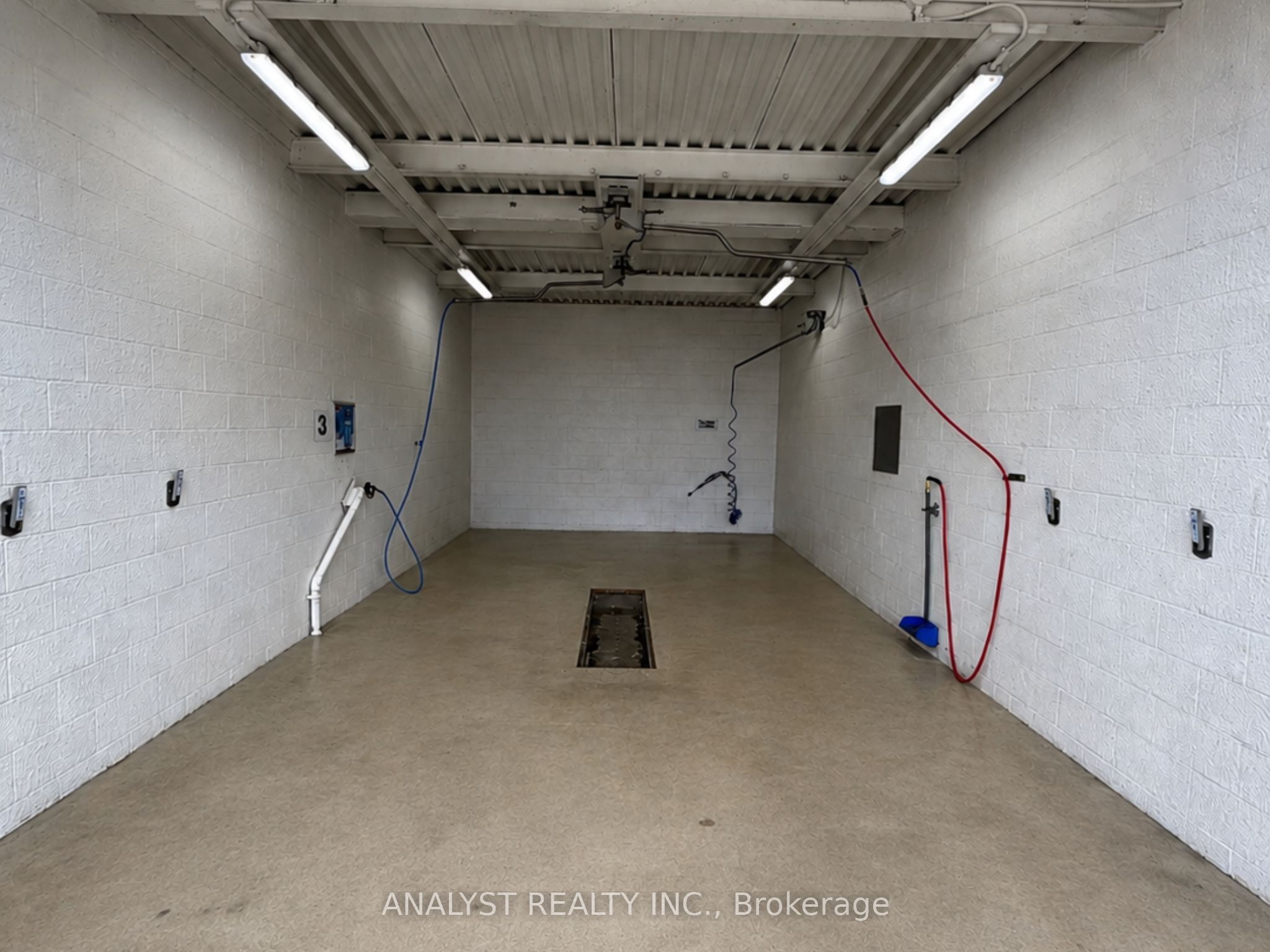 683 11th Street Property Photo 4