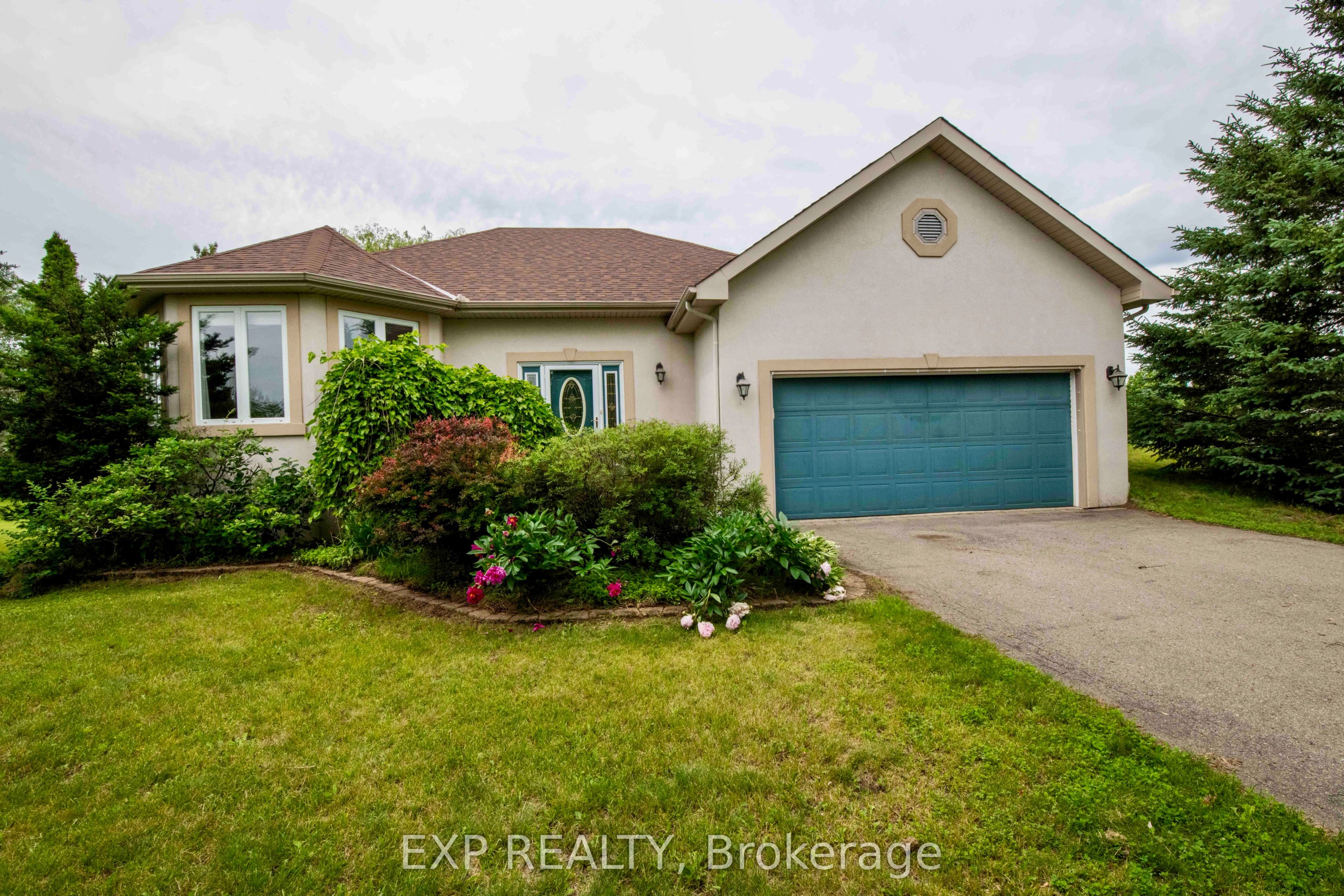 60 Pioneer Drive Property Photo 1