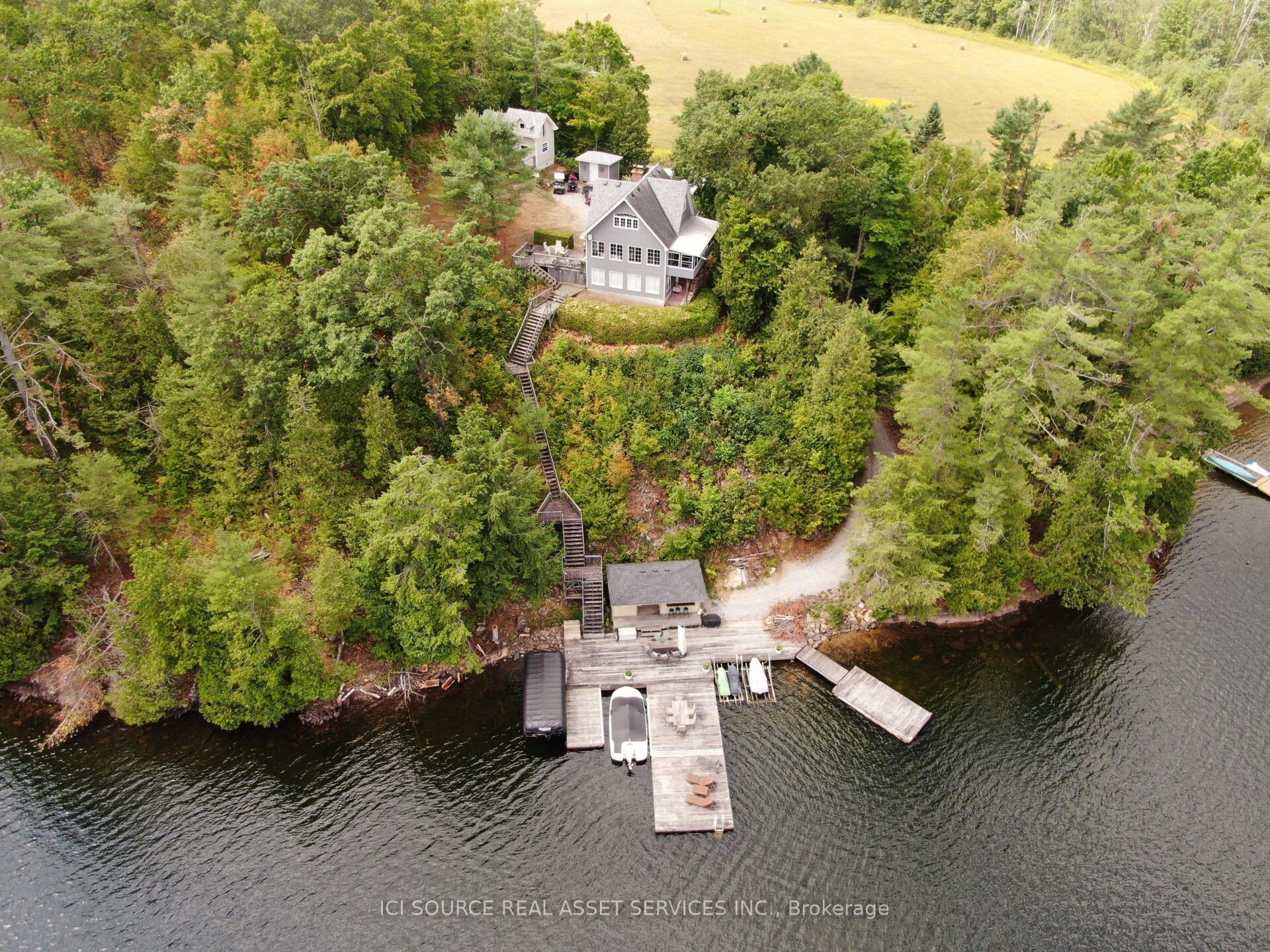 1096 Lois Lane Property Photo 1