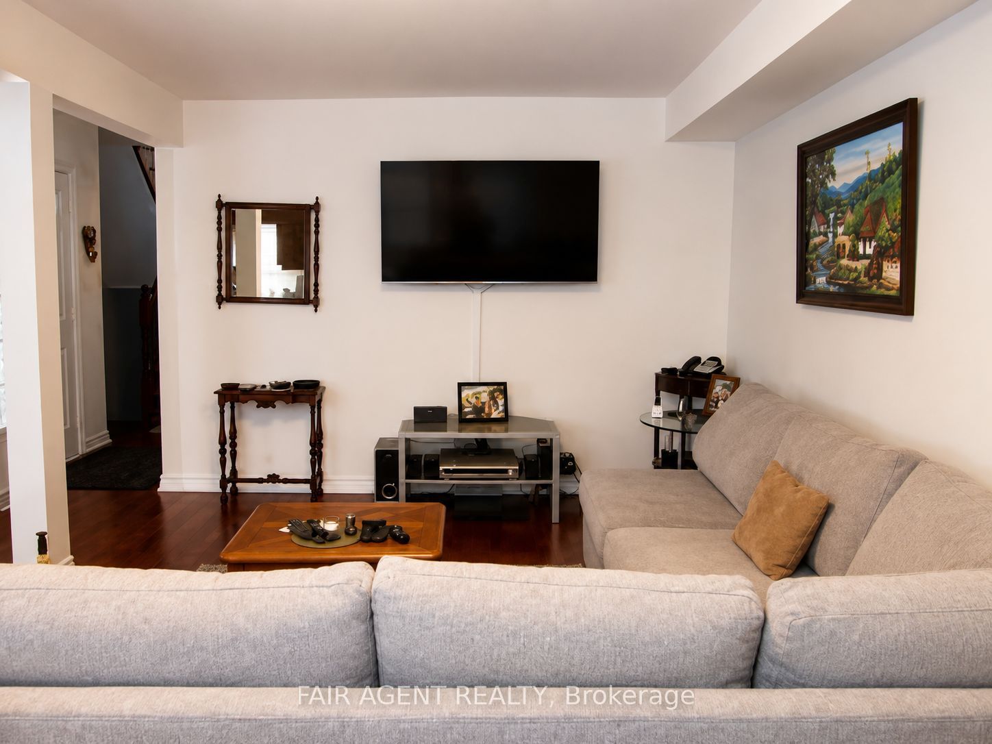28 Elderberry Avenue Property Photo 11