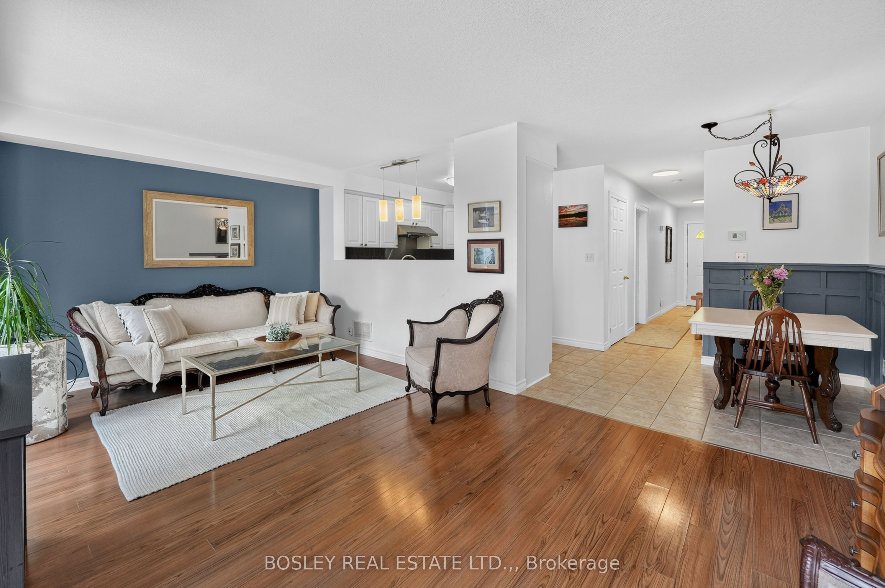 6263 Valley Way 10 Property Photo 1