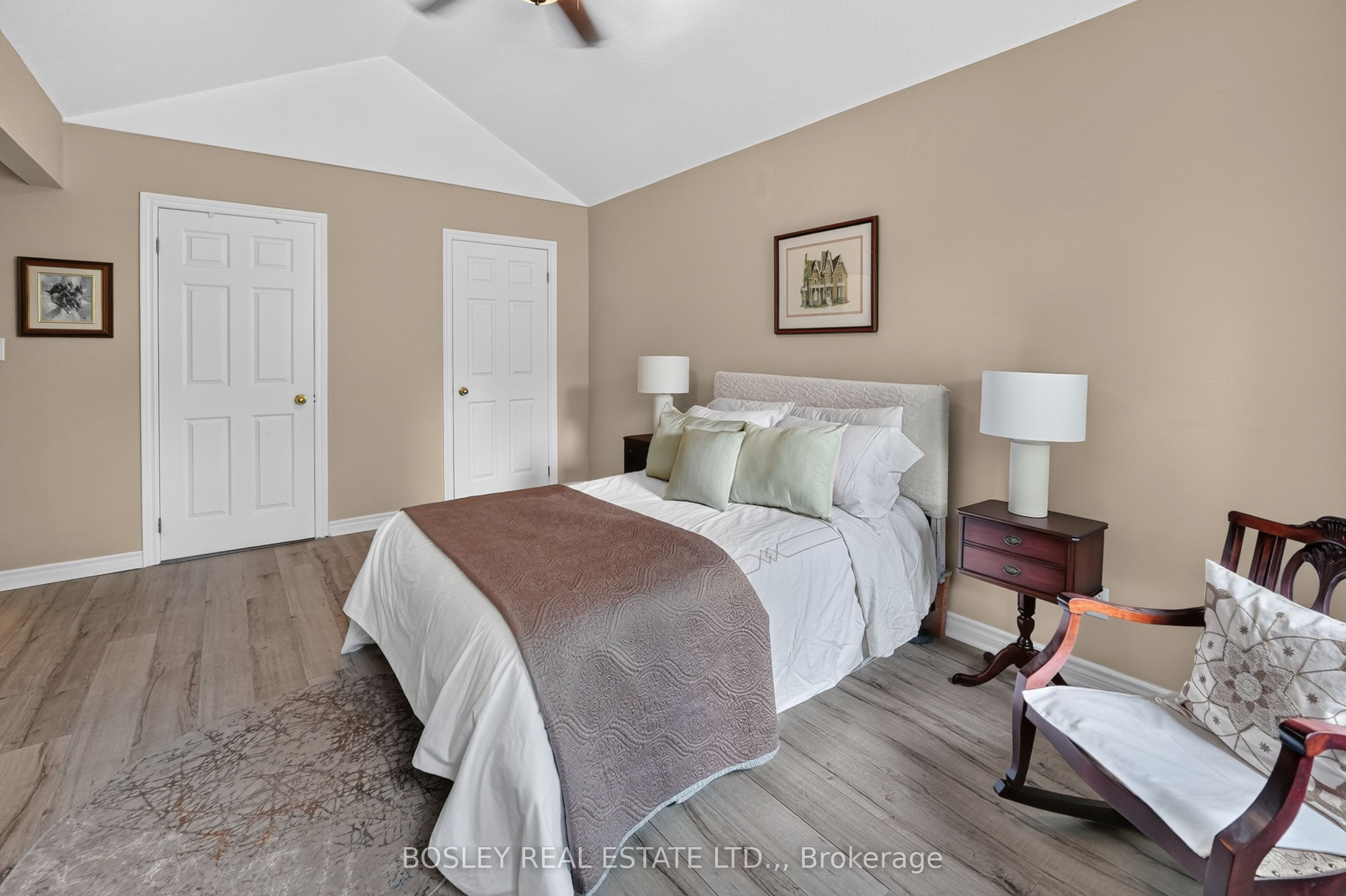 6263 Valley Way 10 Property Photo 17