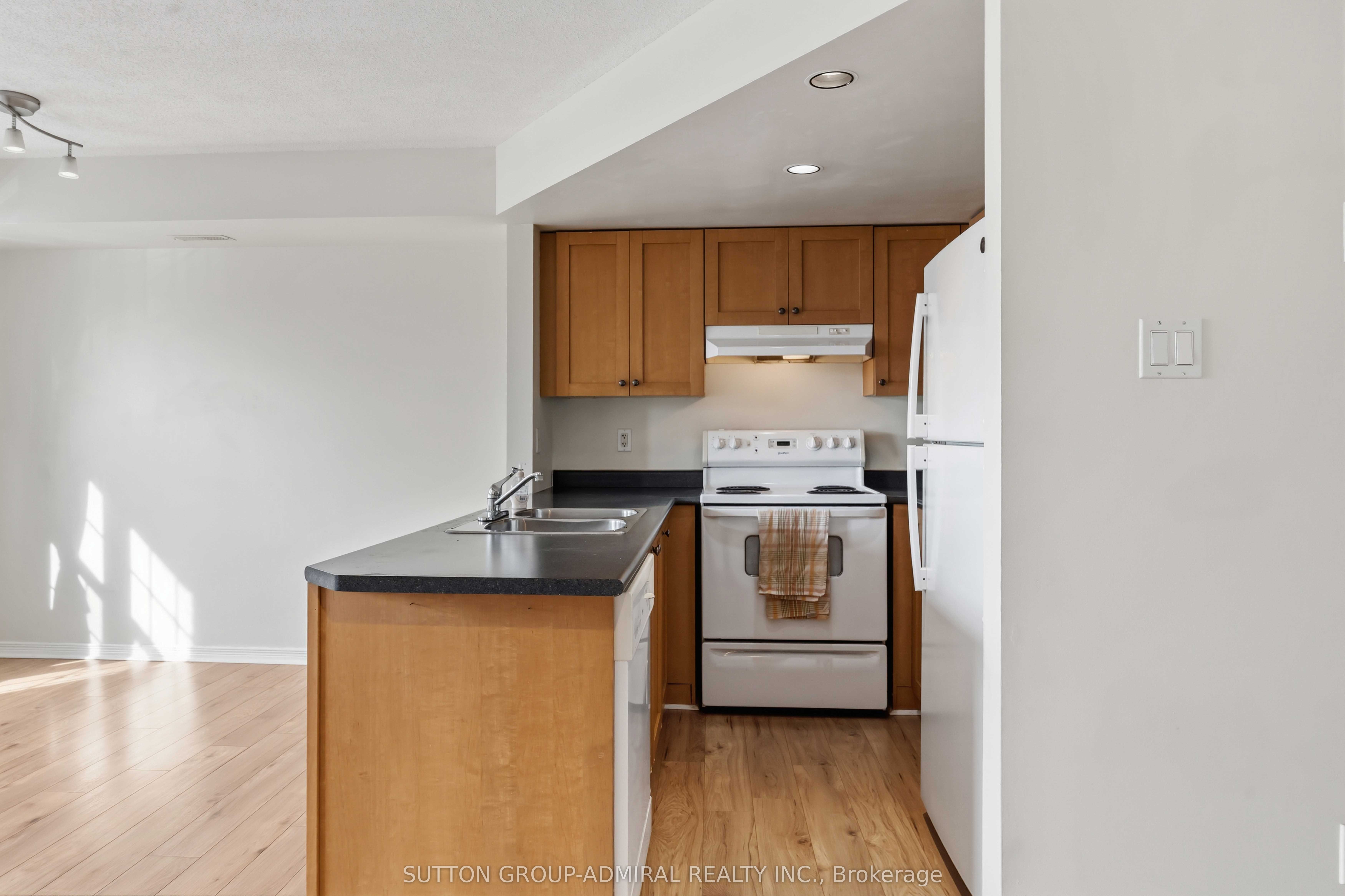 130 Rochester Street 9 Property Photo 12