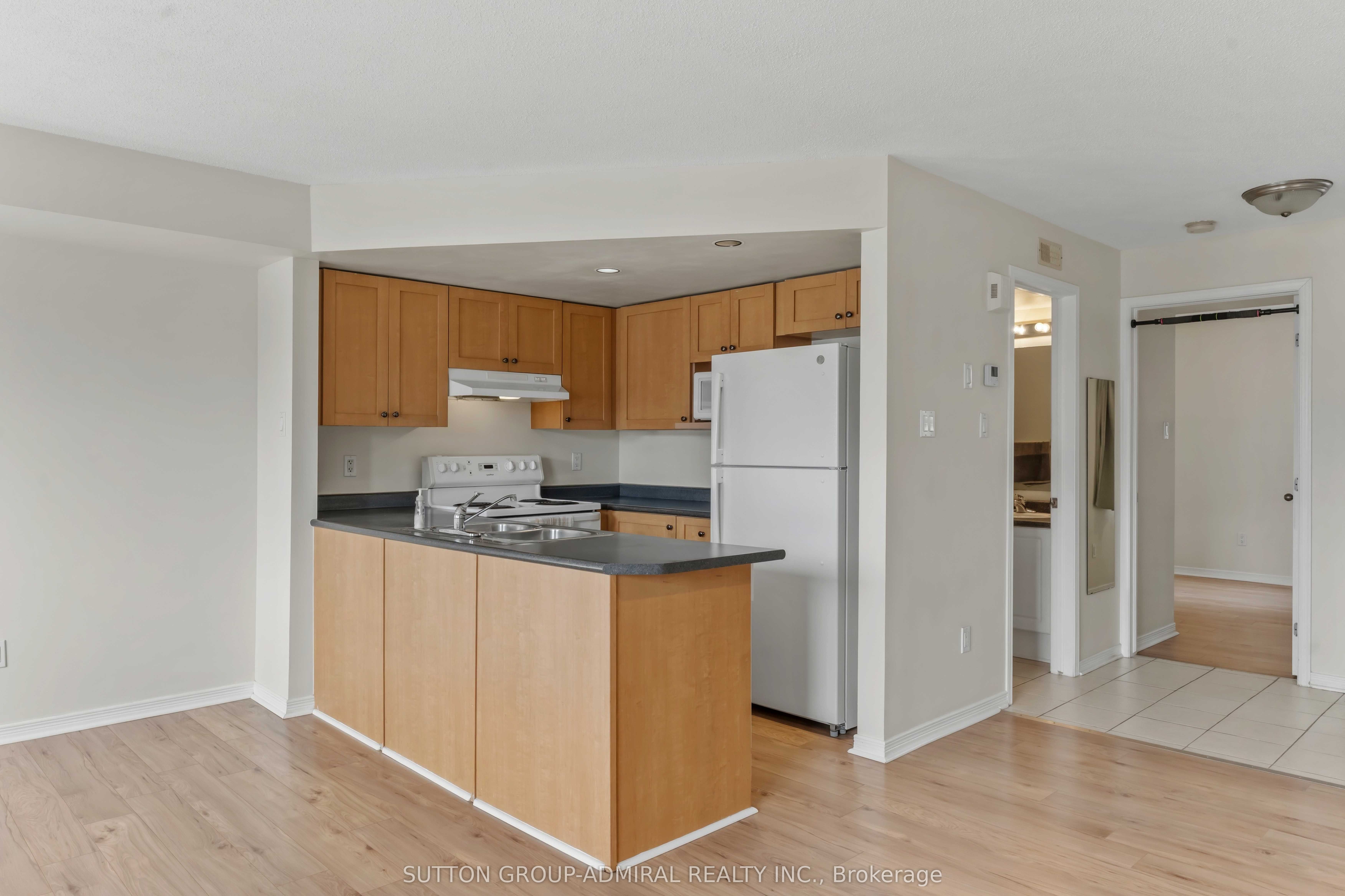 130 Rochester Street 9 Property Photo 15