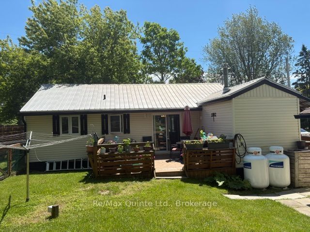 14 Bay Avenue Property Photo 28