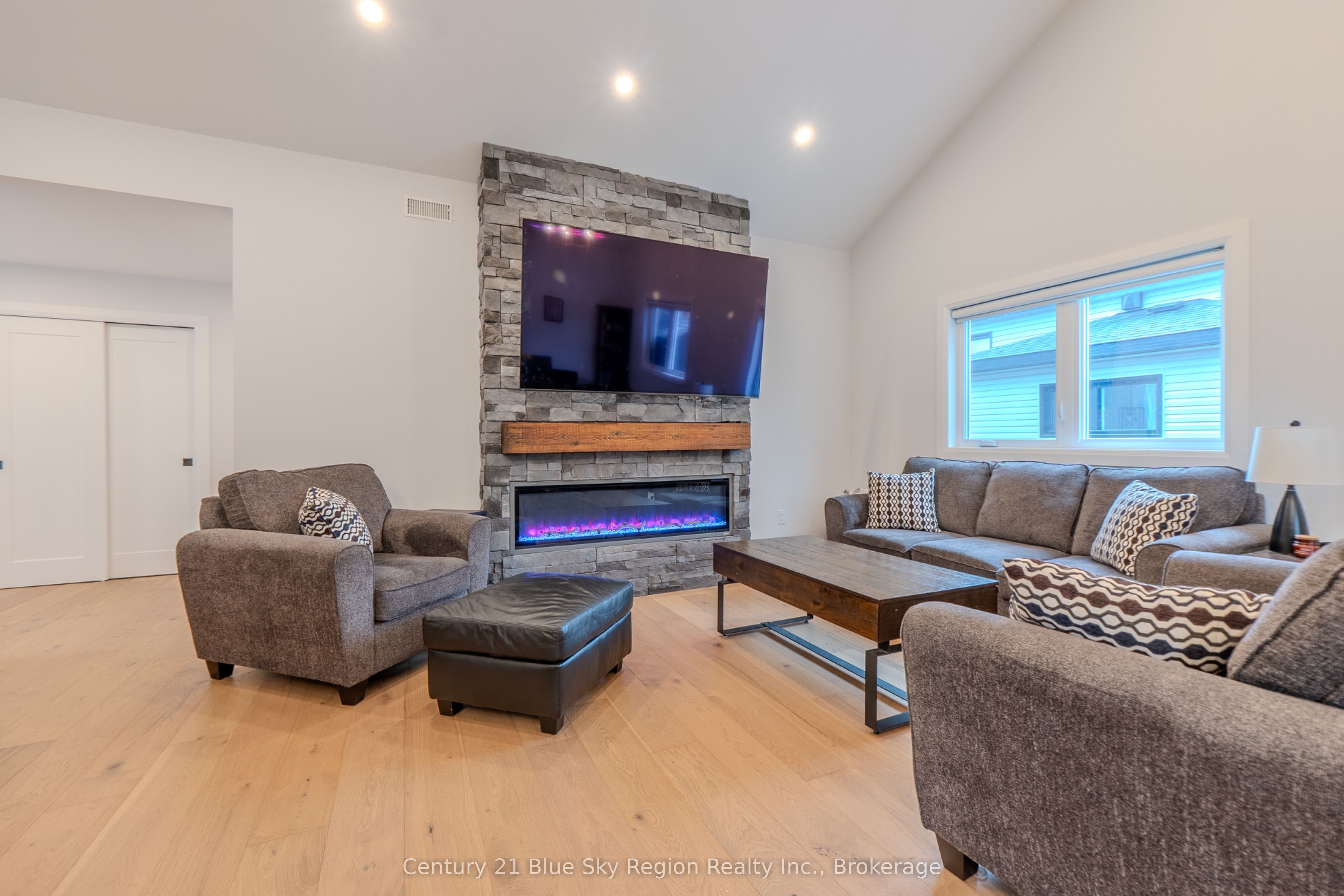 178 Carmichael Drive Property Photo 14