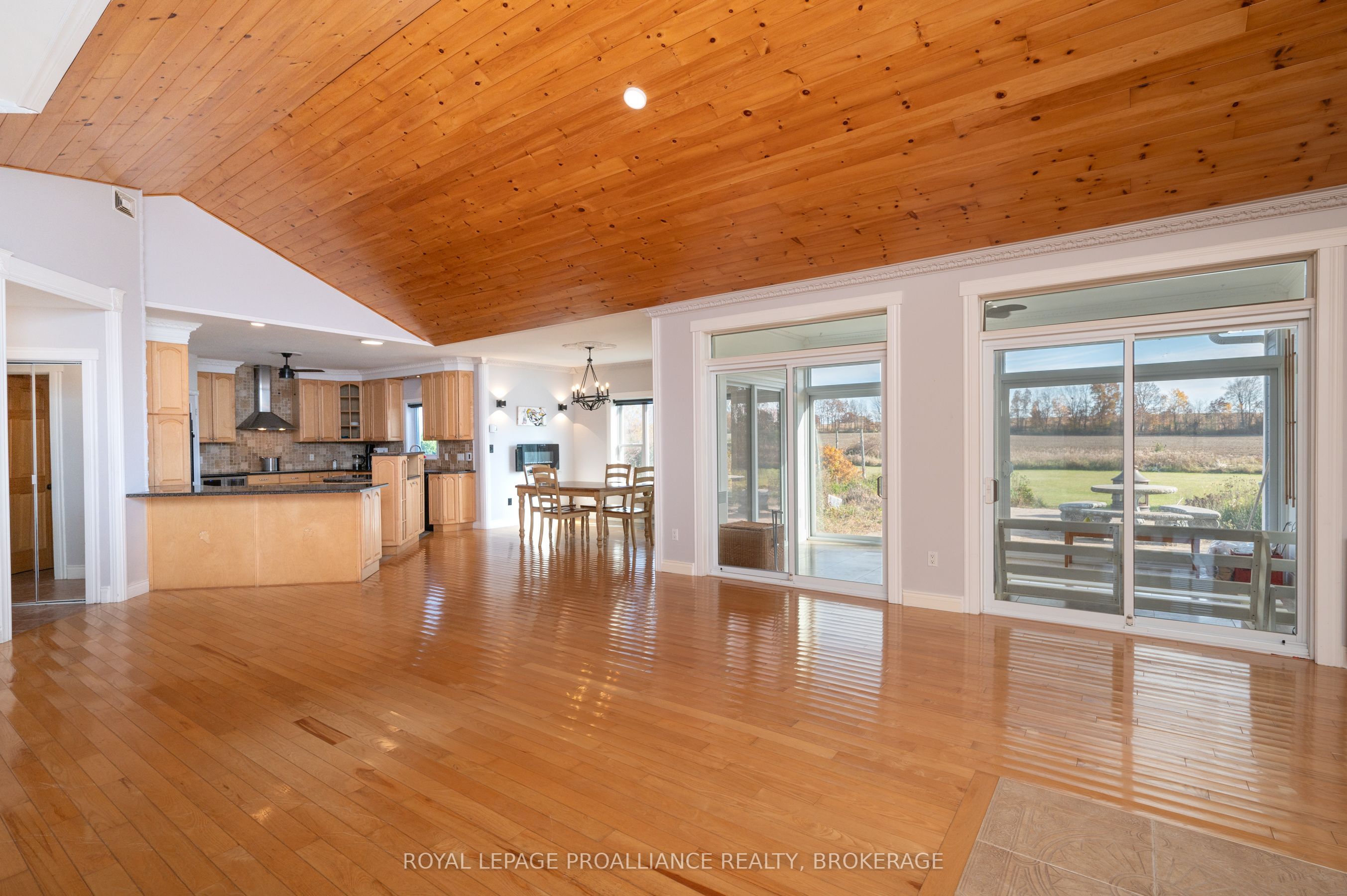 10 North Shore Road Property Photo 9