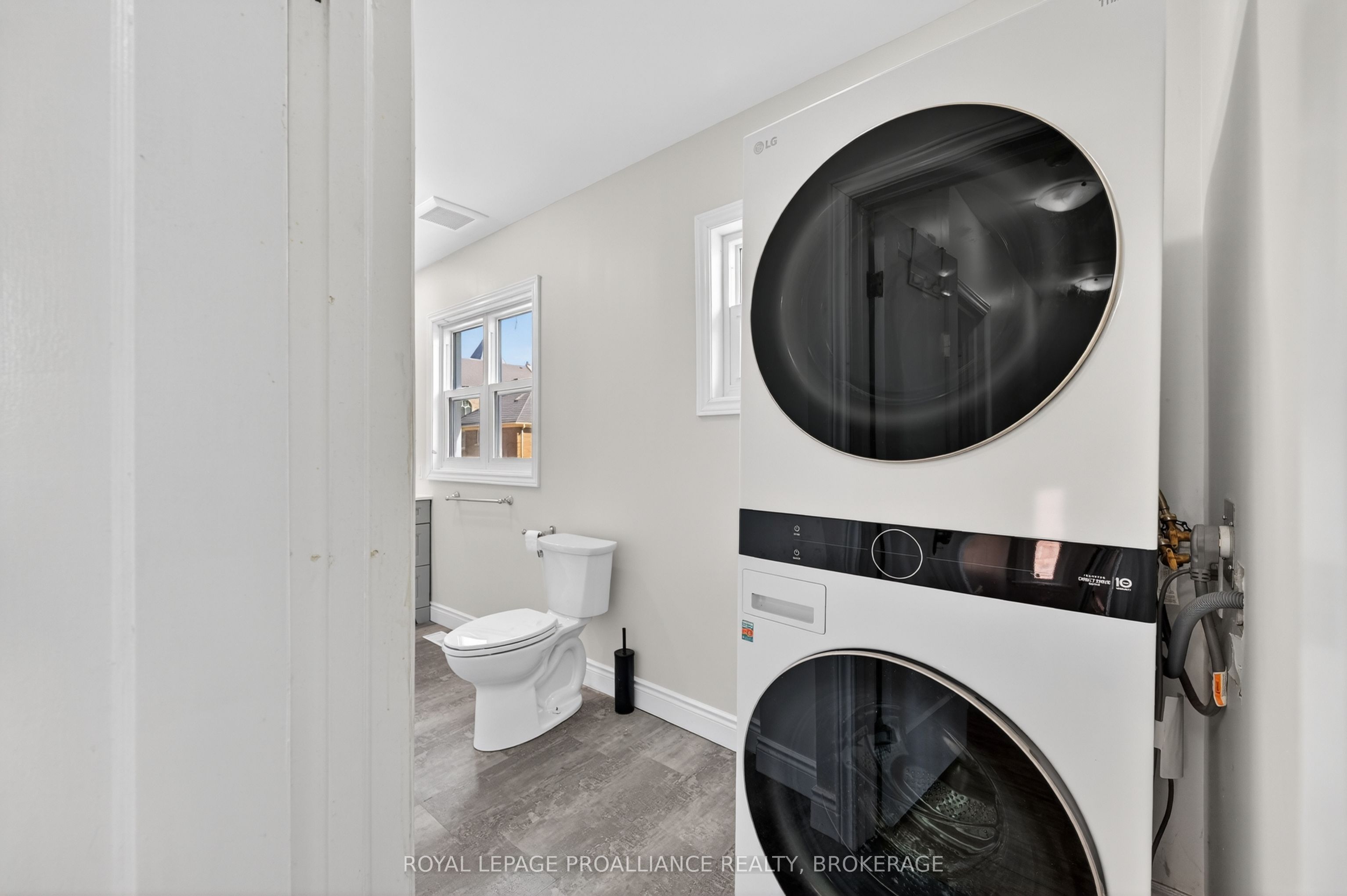 69 John Street Property Photo 17