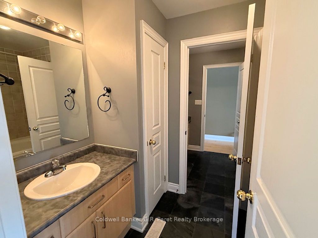 141 24 Highway E Property Photo 33