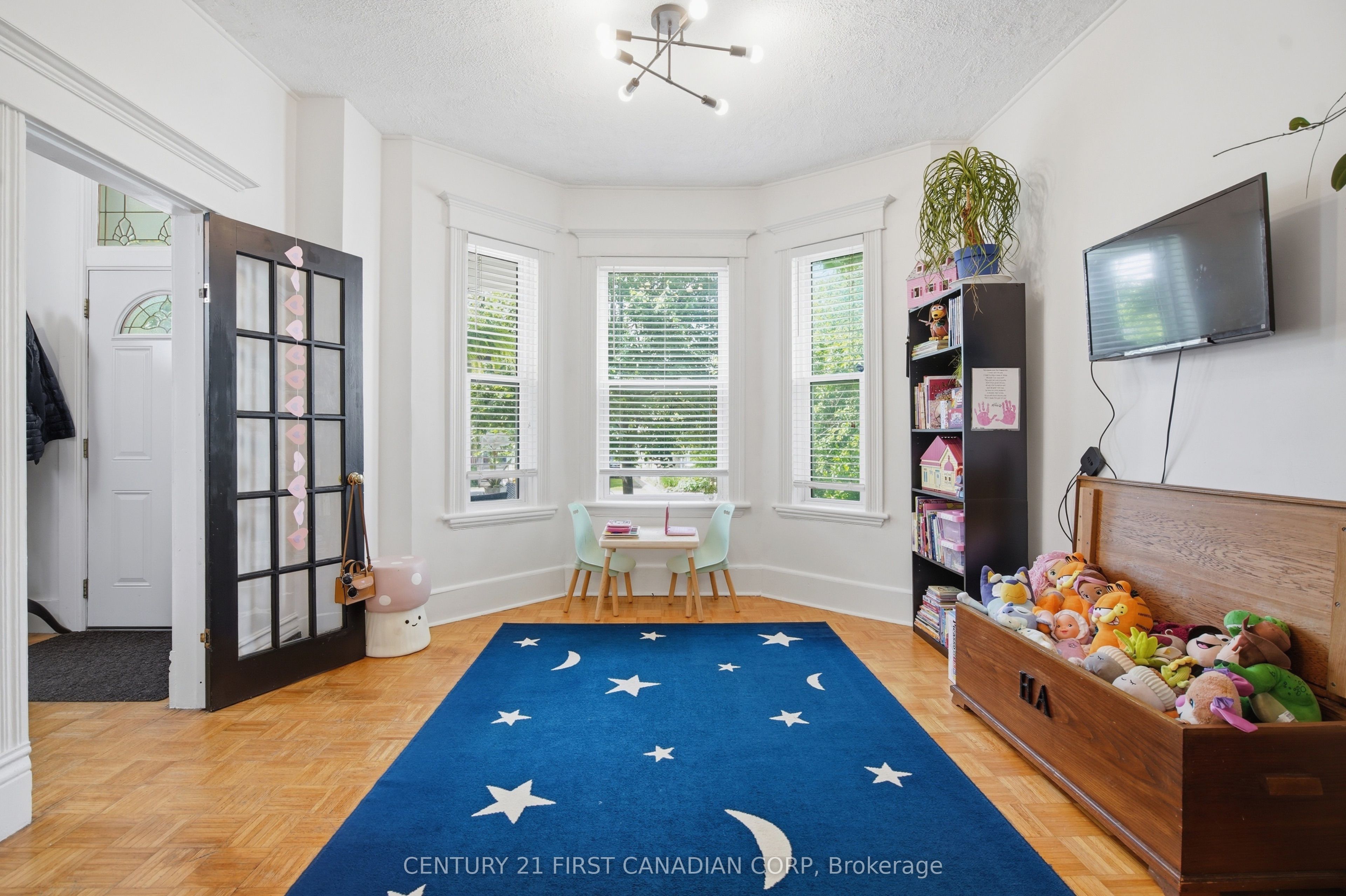 56 Euclid Avenue Property Photo 10