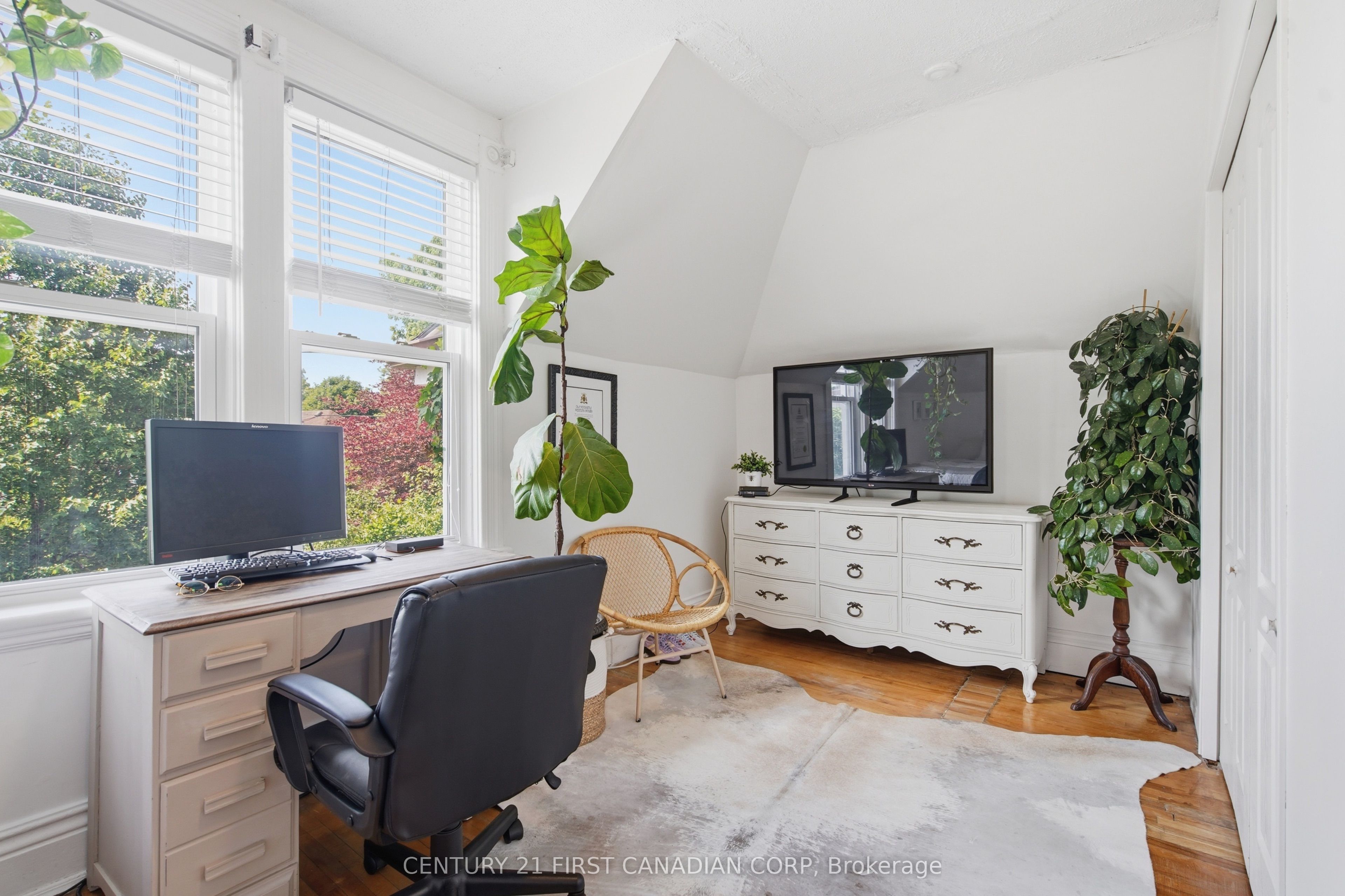 56 Euclid Avenue Property Photo 22