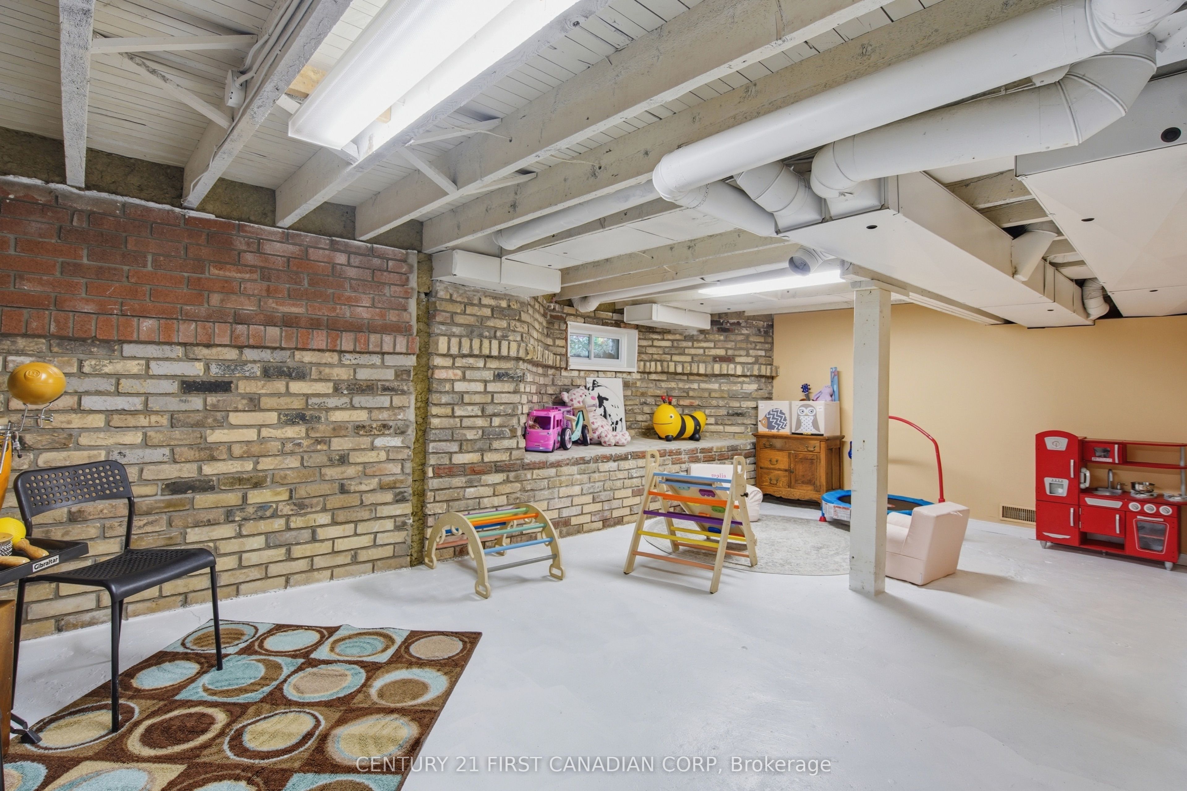 56 Euclid Avenue Property Photo 31
