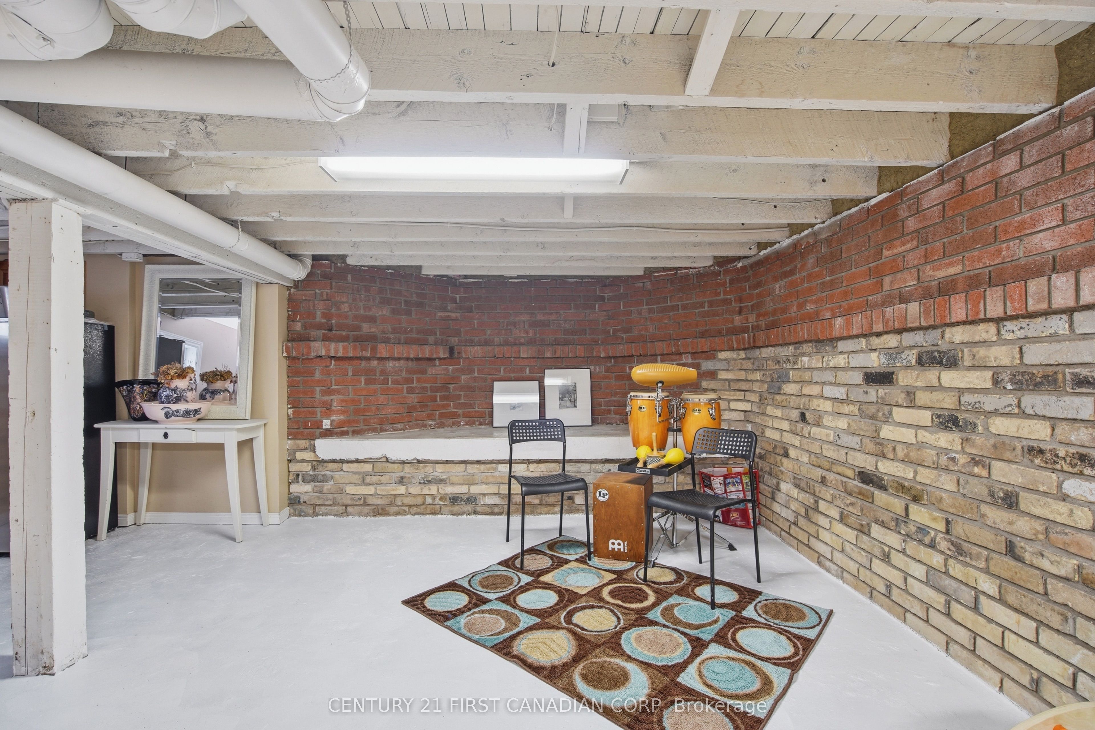 56 Euclid Avenue Property Photo 32