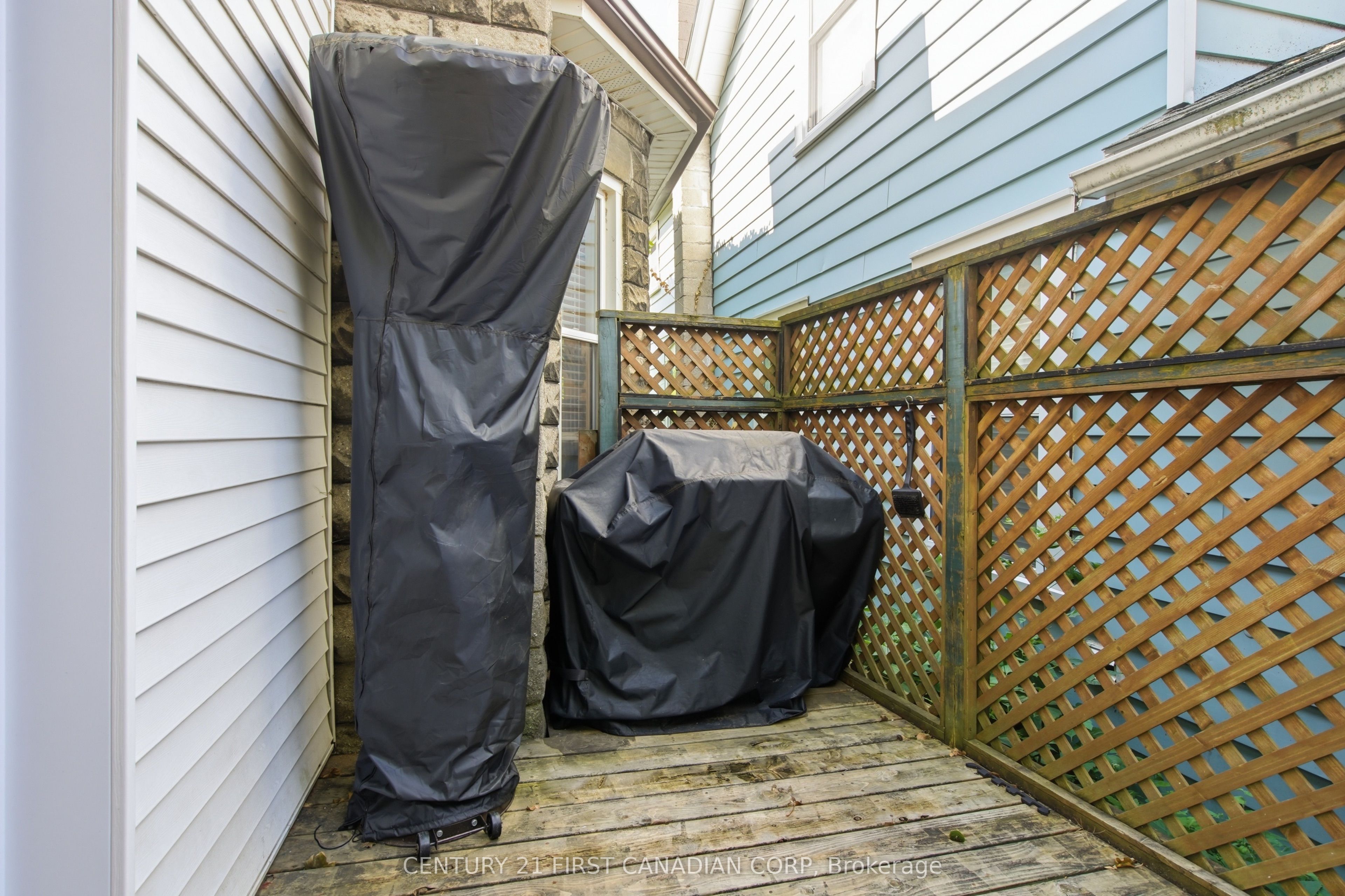 56 Euclid Avenue Property Photo 37