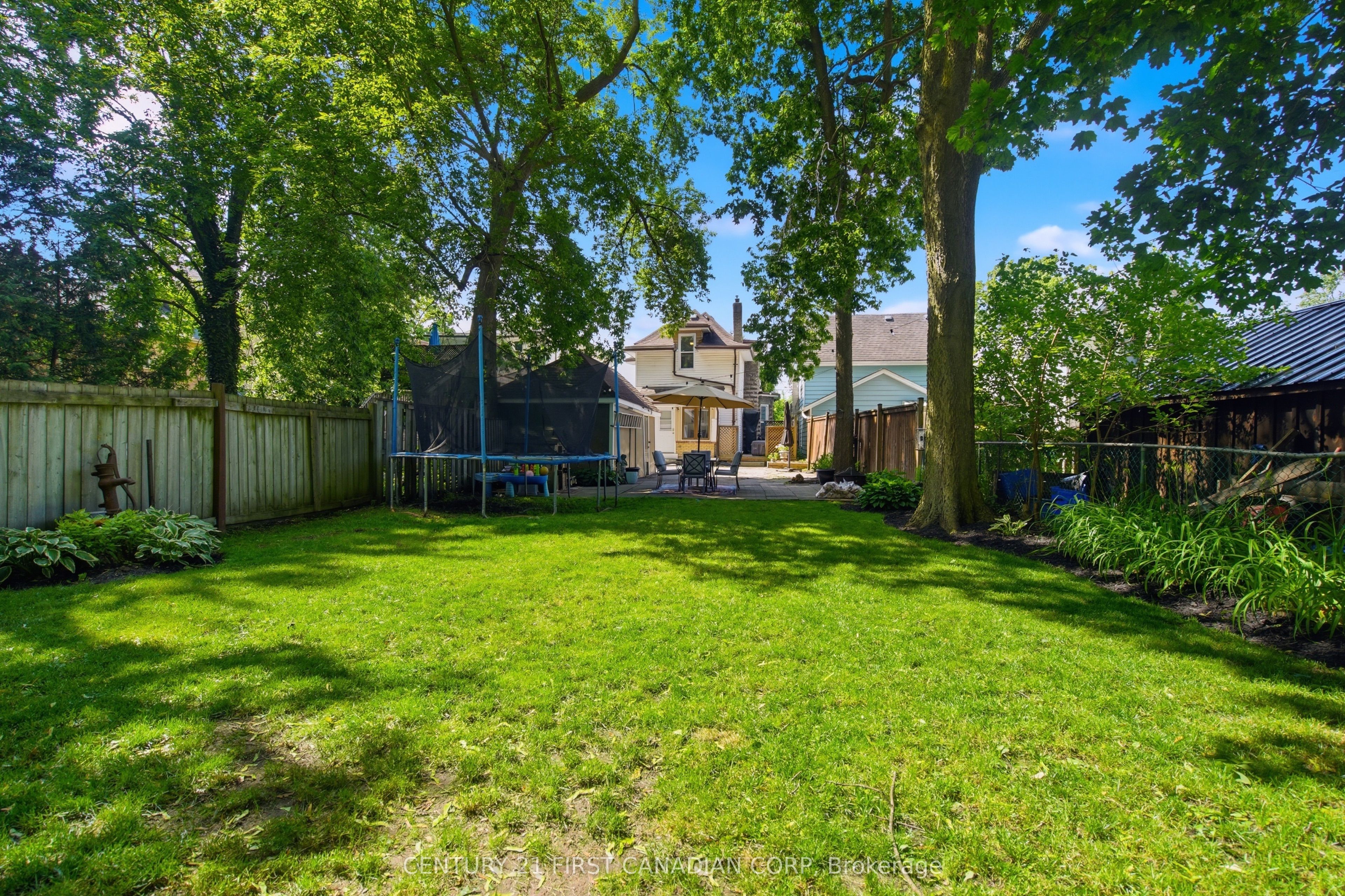 56 Euclid Avenue Property Photo 42