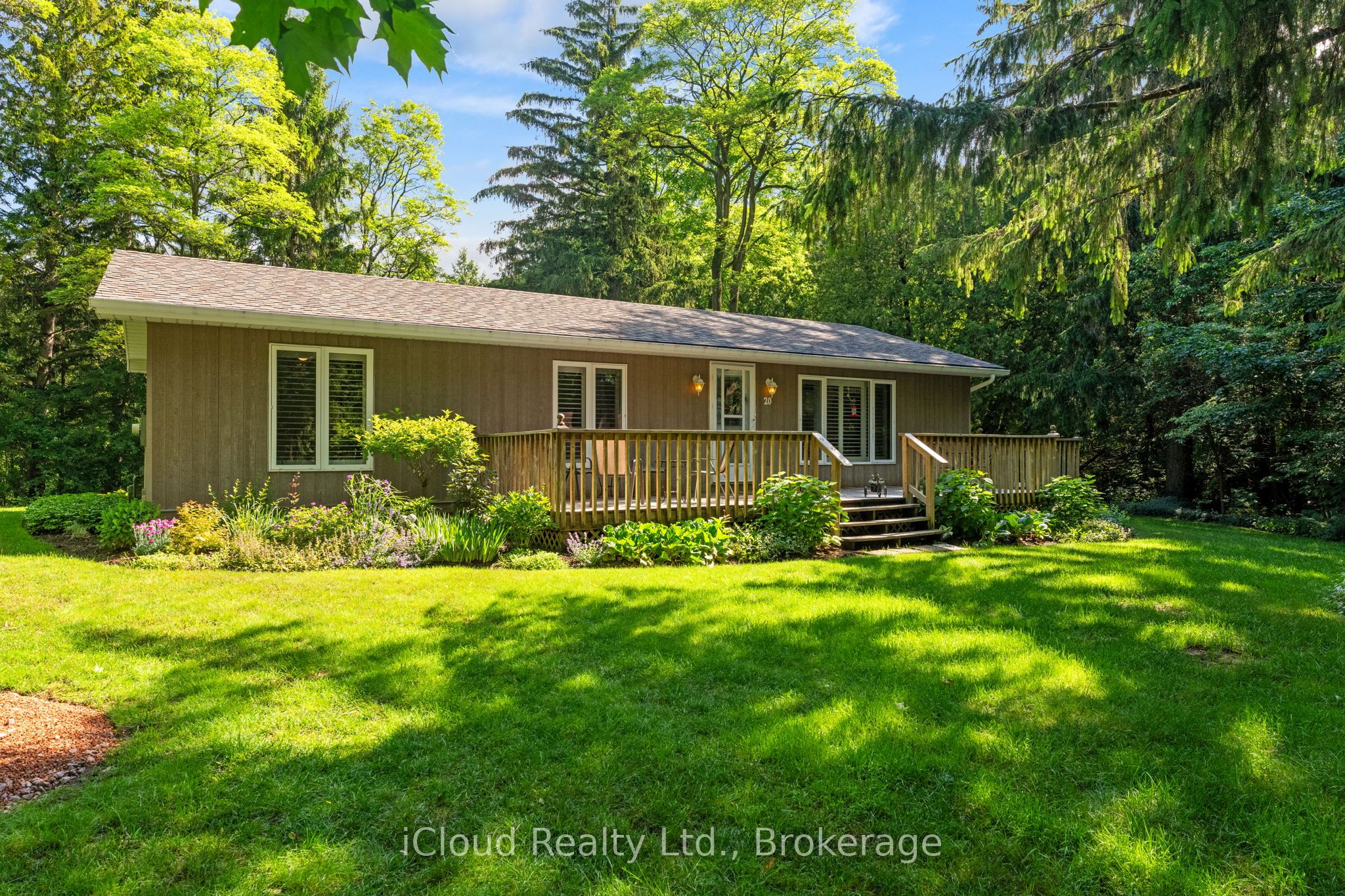 20 Mactavesh Crescent Property Photo 1