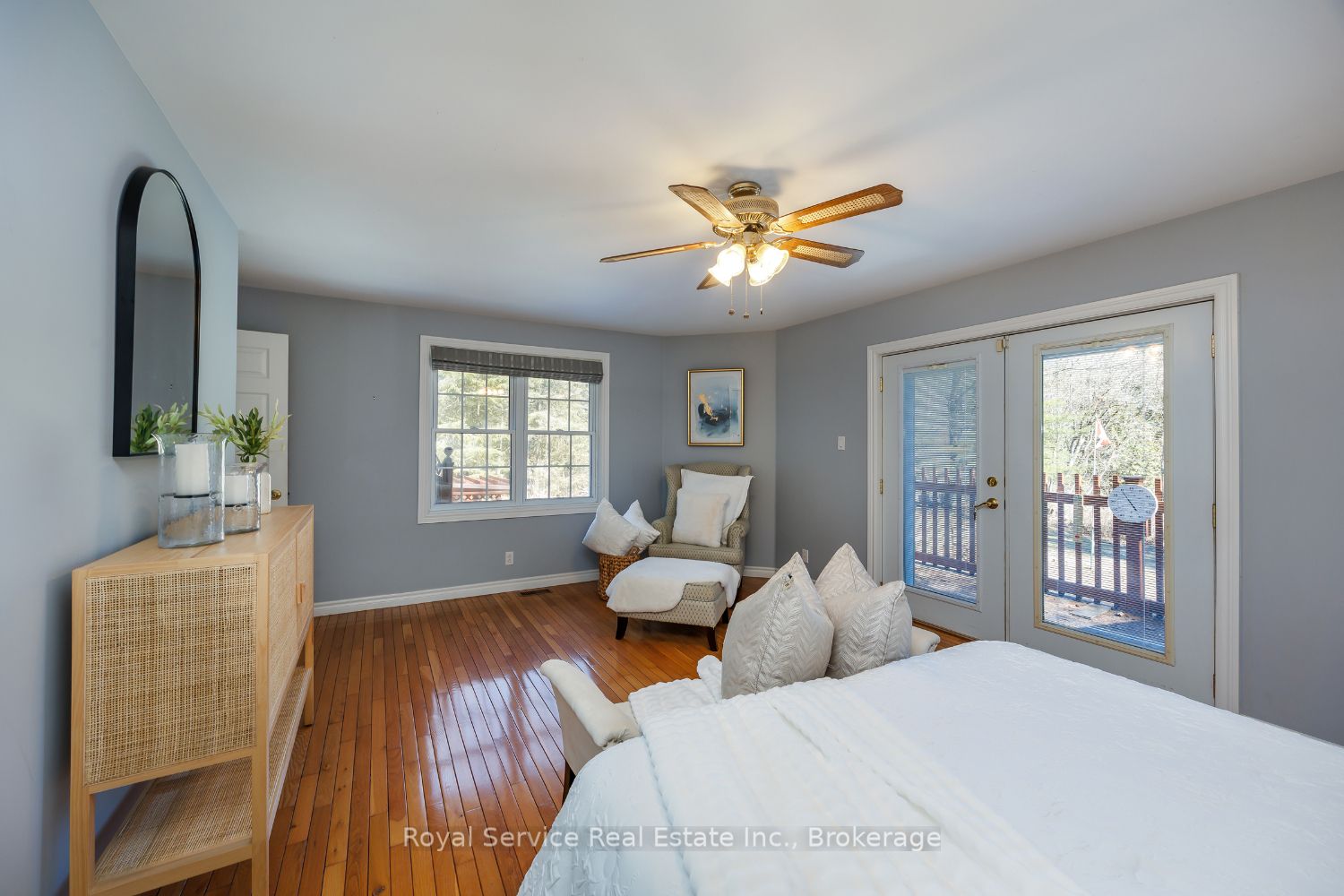 2311 Division Street N Property Photo 16