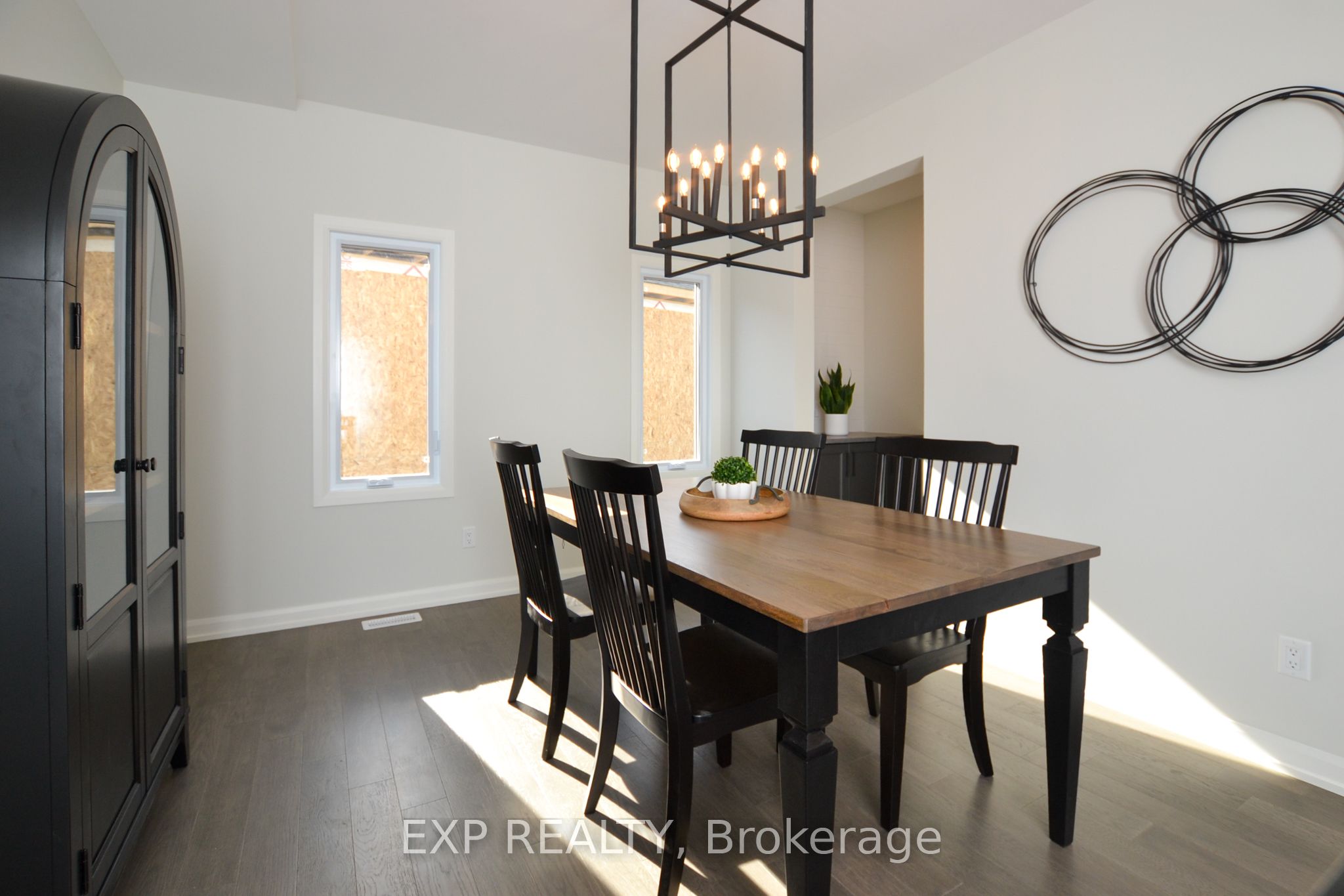 623 Montessor Crescent Property Photo 4