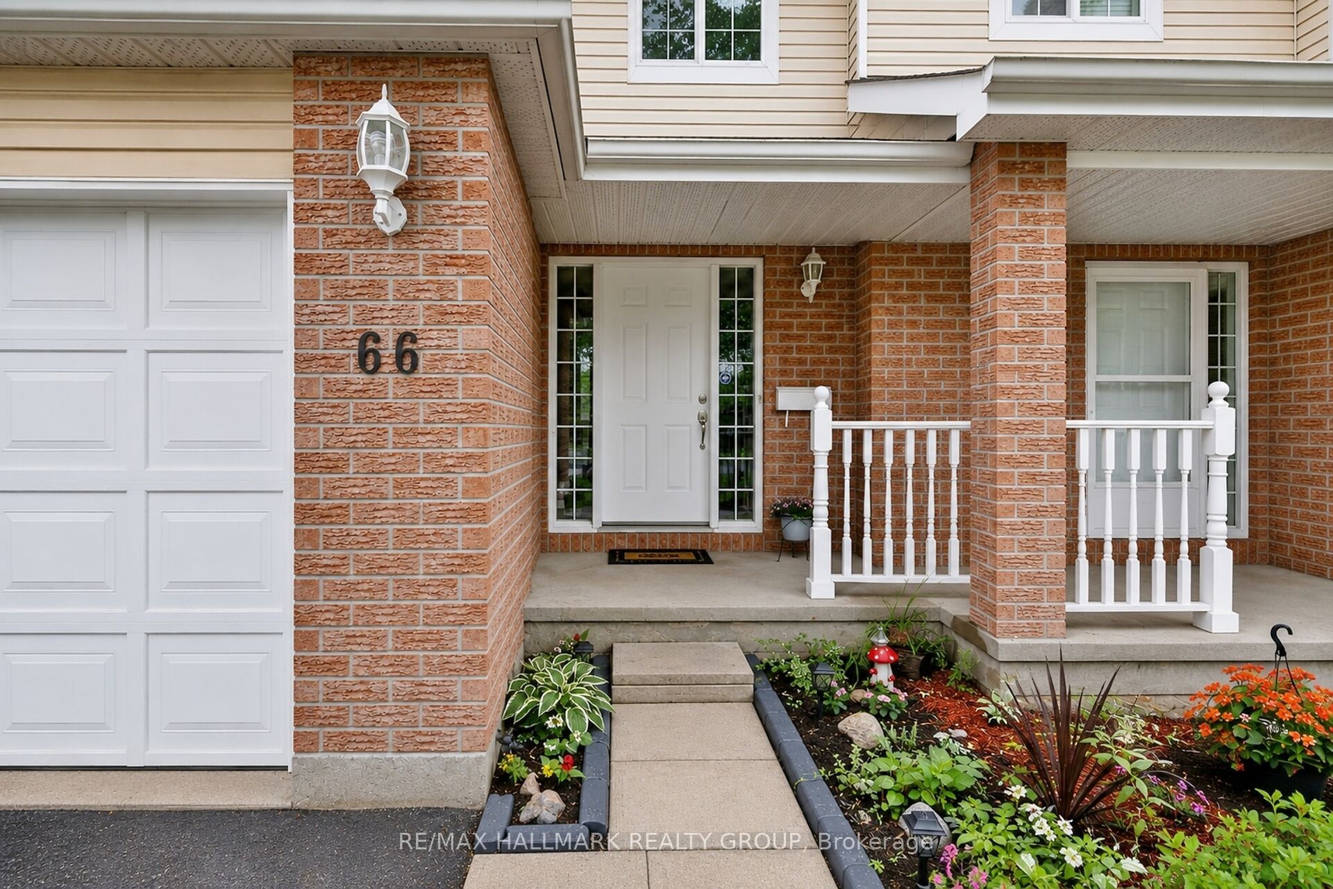 66 Woodgate Way Property Photo 3