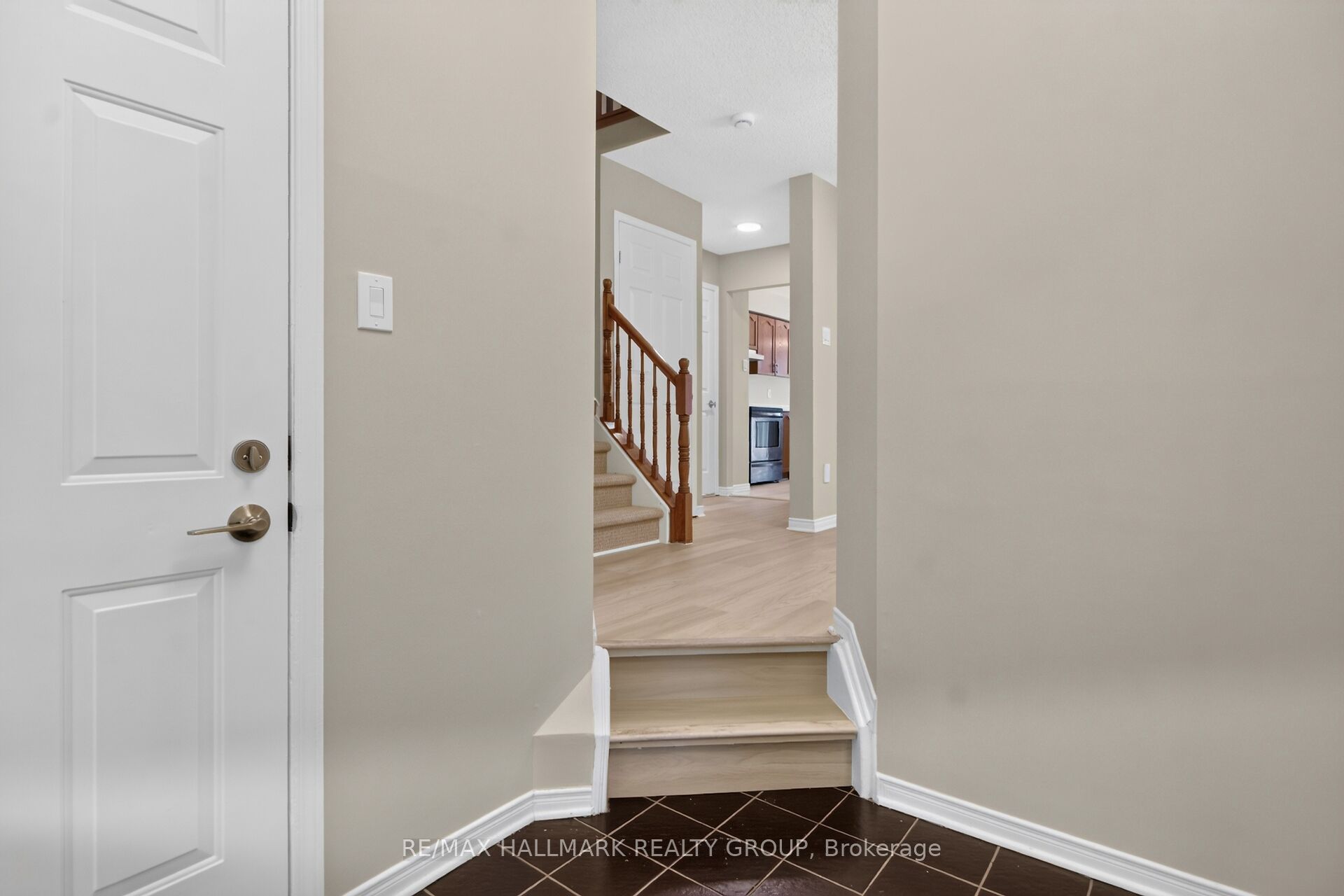 66 Woodgate Way Property Photo 5